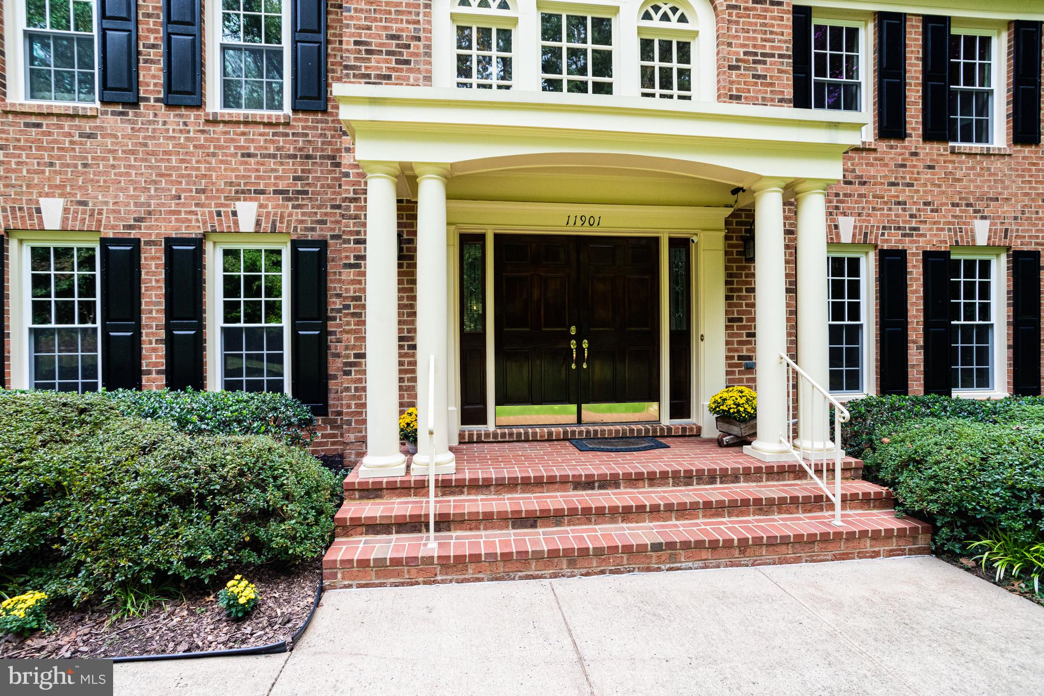 WALNUT ACRES - Residential
