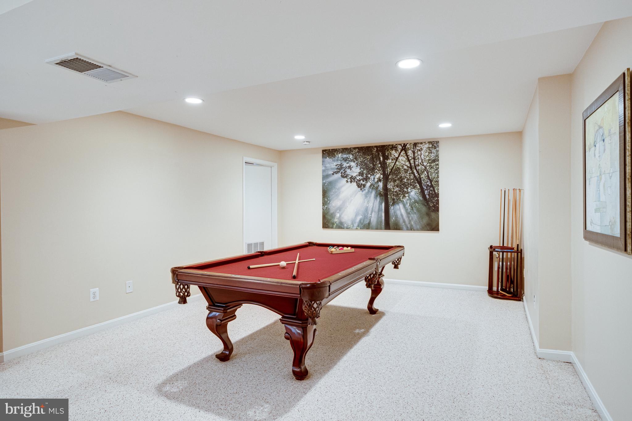 WALNUT ACRES - Residential