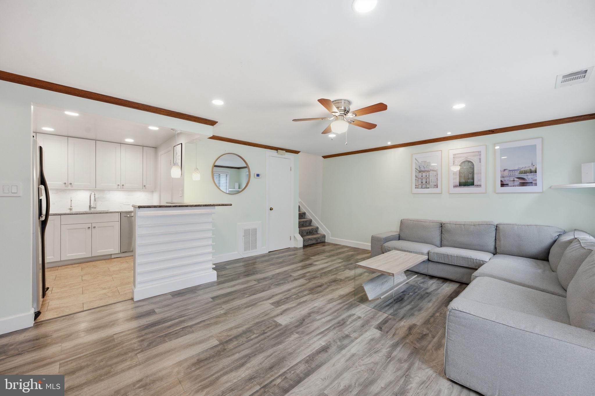 THOMAS CHOICE WEST - Residential