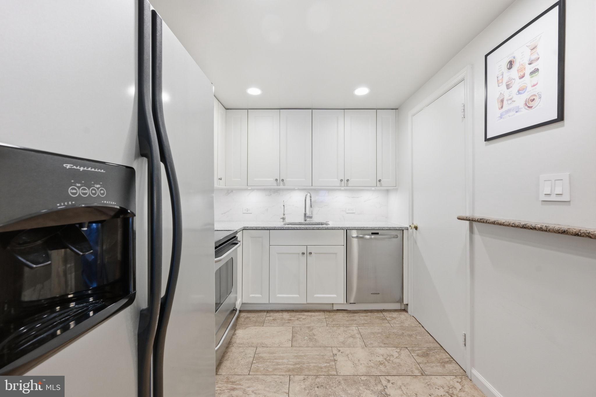 THOMAS CHOICE WEST - Residential