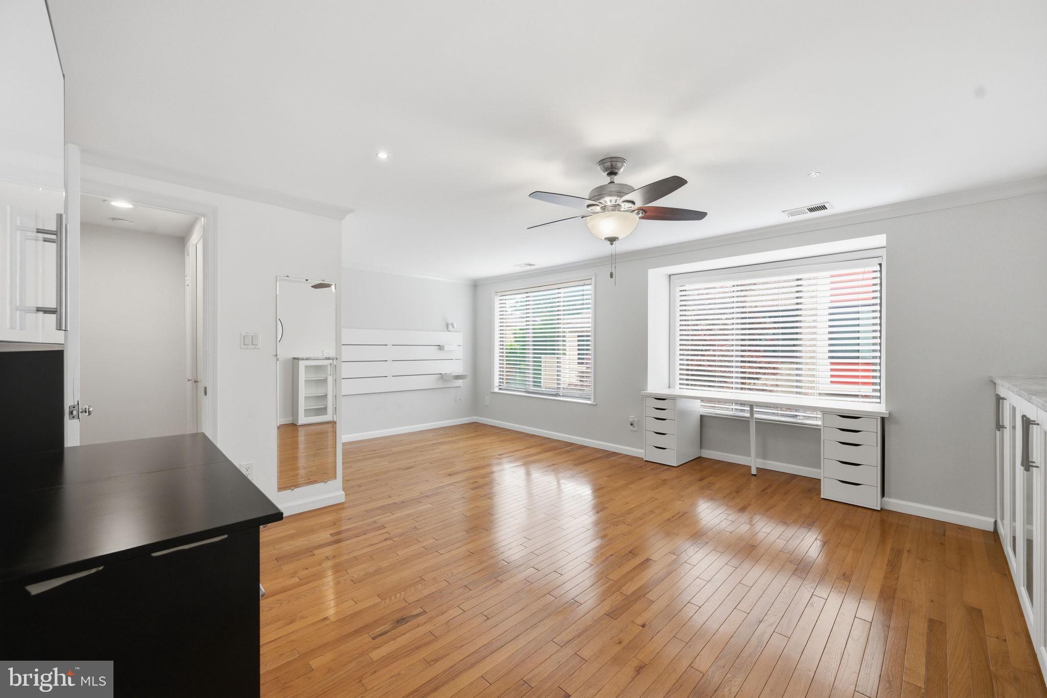 THOMAS CHOICE WEST - Residential