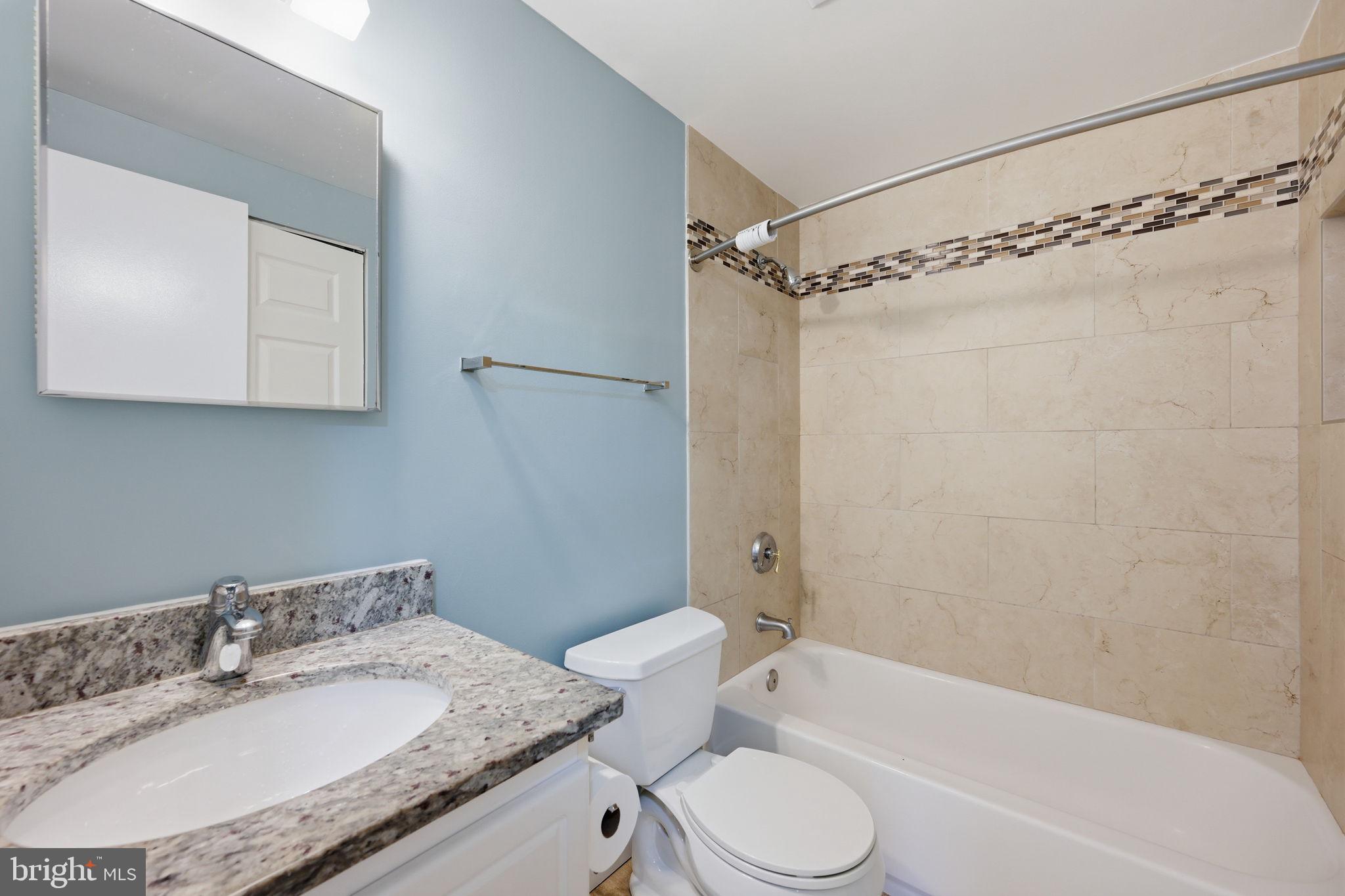 THOMAS CHOICE WEST - Residential