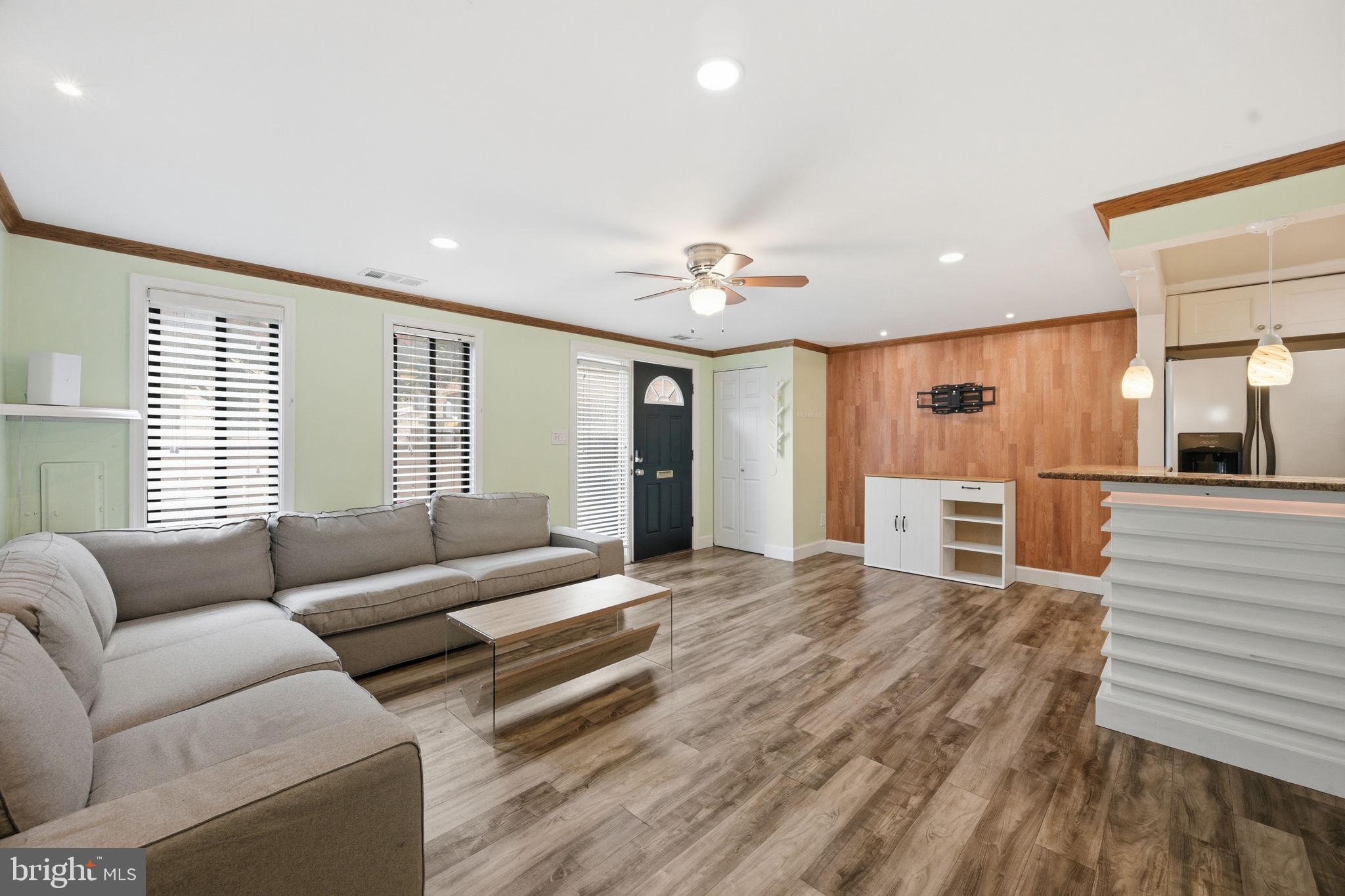 THOMAS CHOICE WEST - Residential