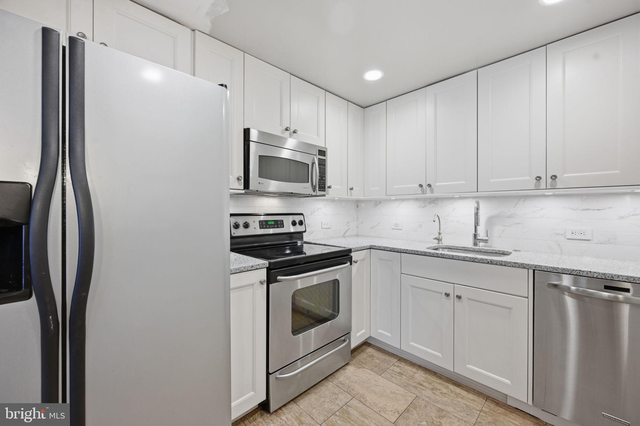 THOMAS CHOICE WEST - Residential