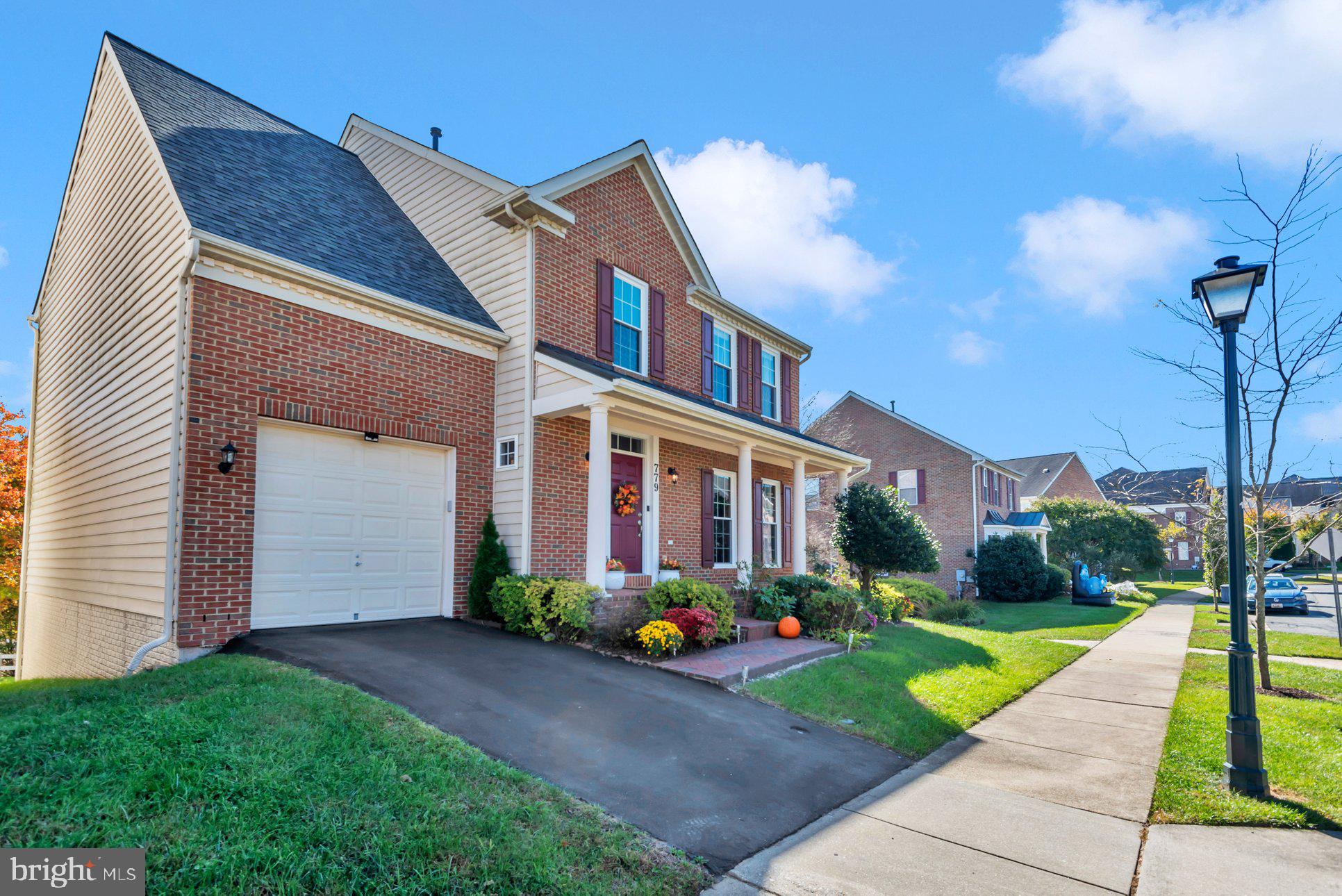 QUINCE ORCHARD PARK - Residential
