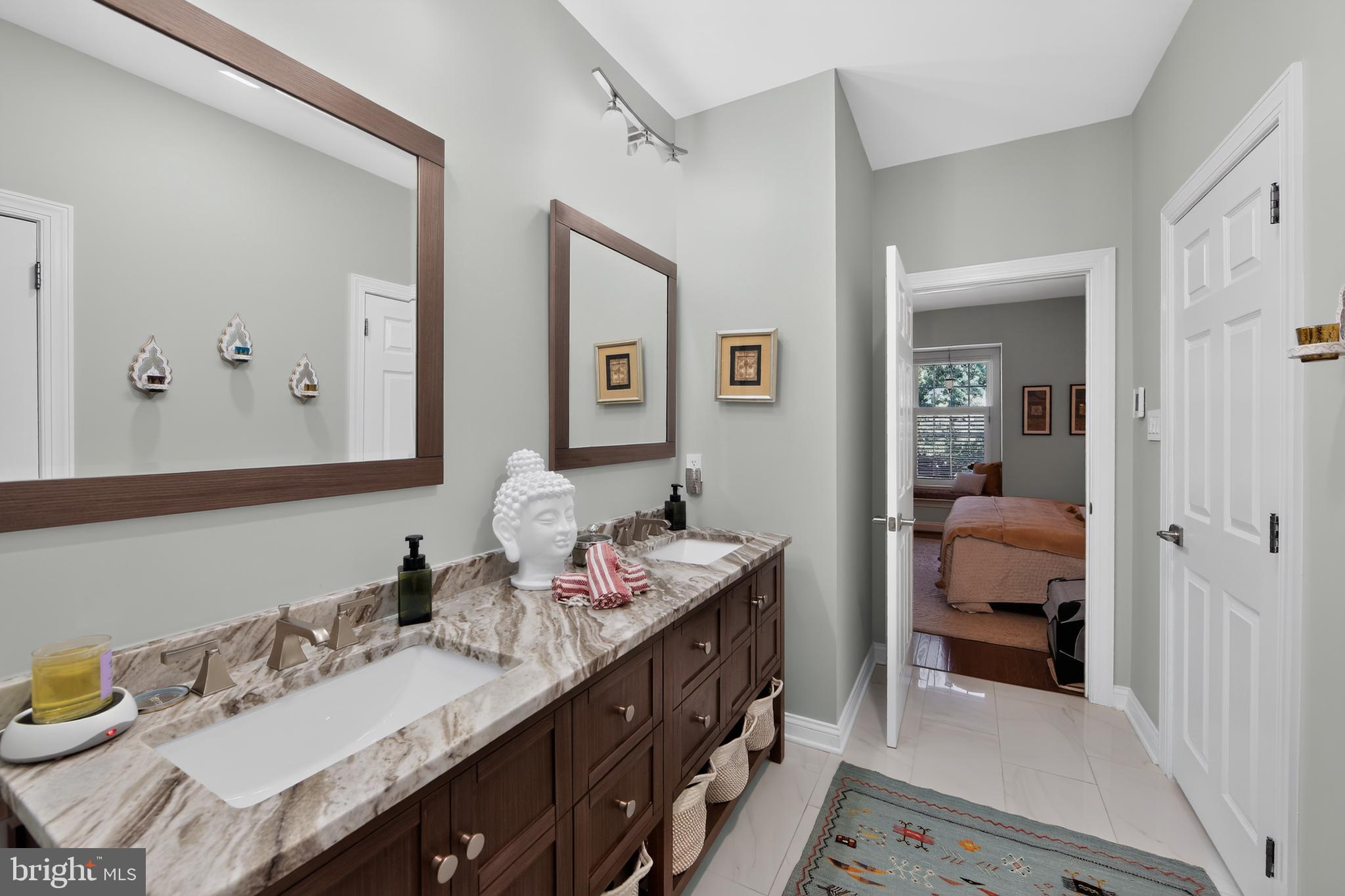 WEATHERSTONE - Residential