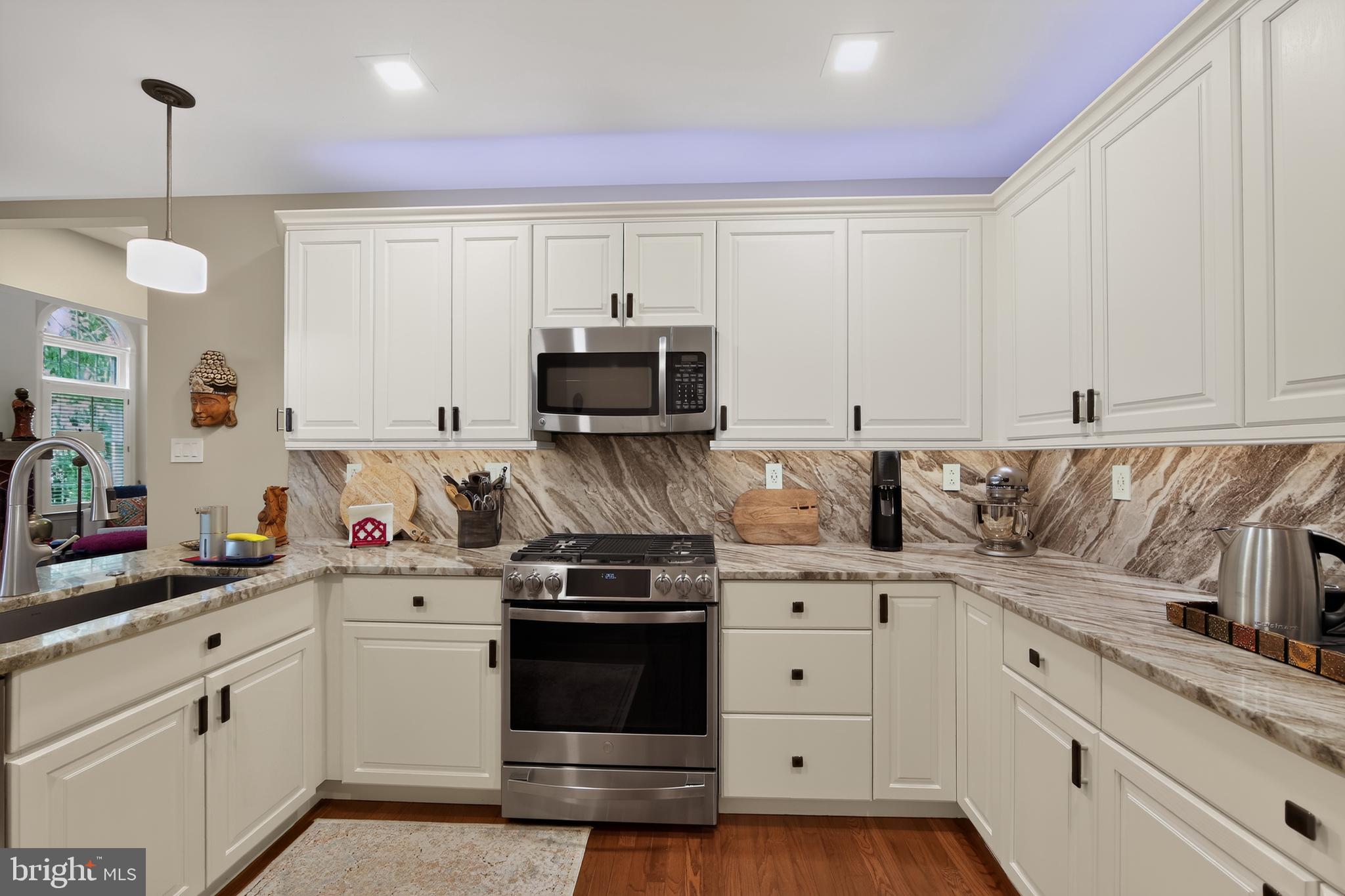 WEATHERSTONE - Residential