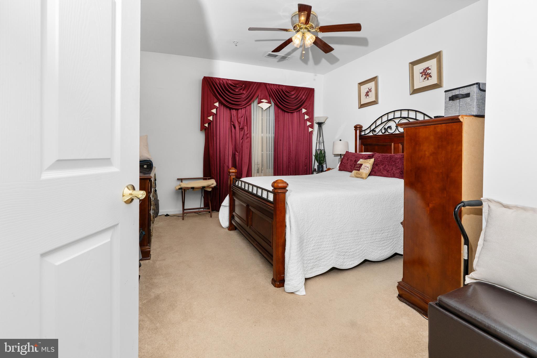 CAMERON GROVE - Residential