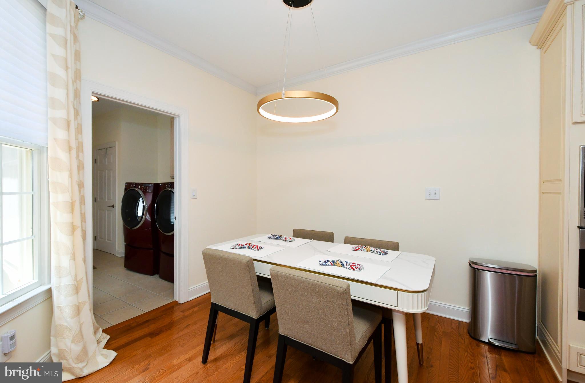 NEWTOWN WALK - Residential