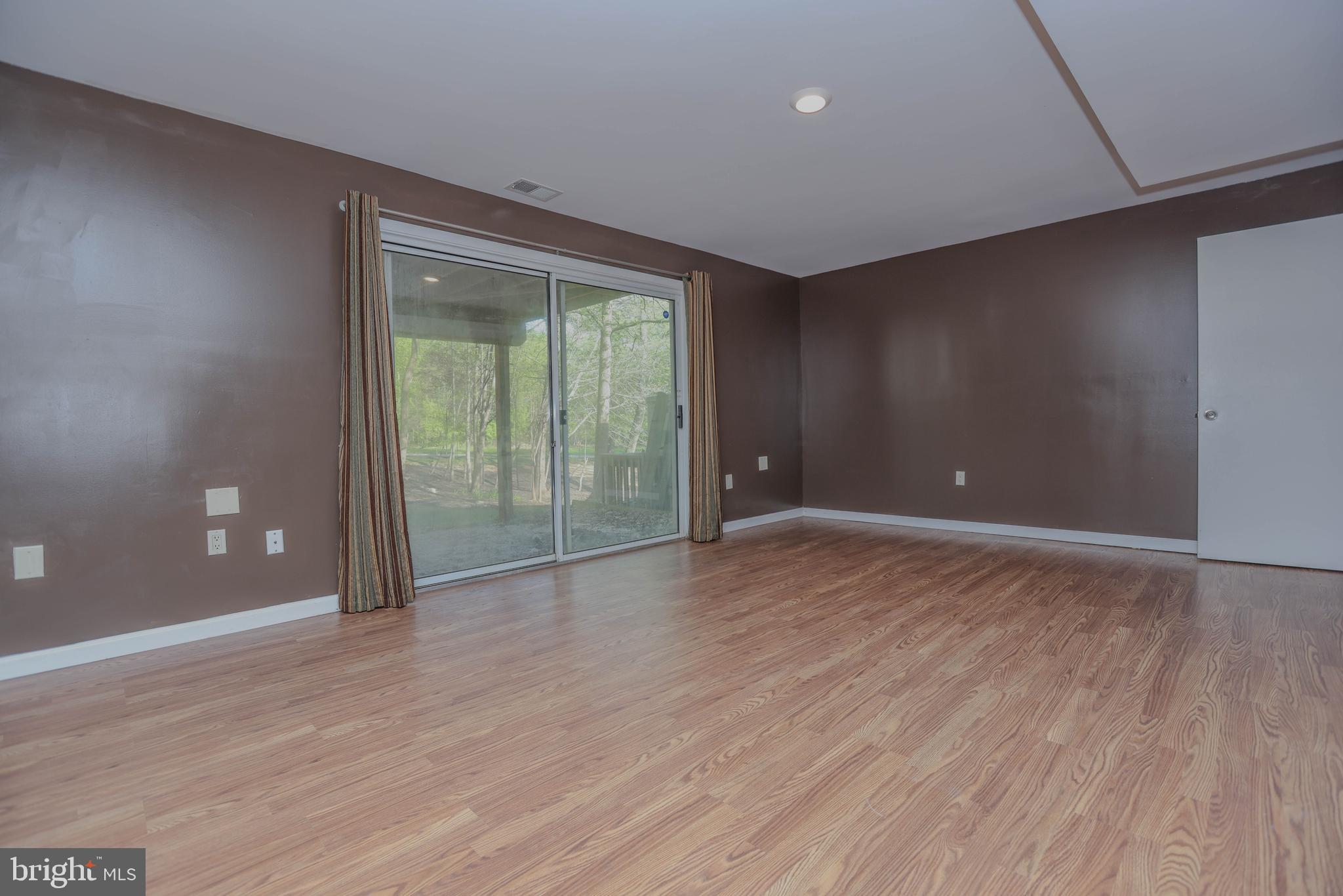 VILLAGE OF HICKORY RIDGE - Residential