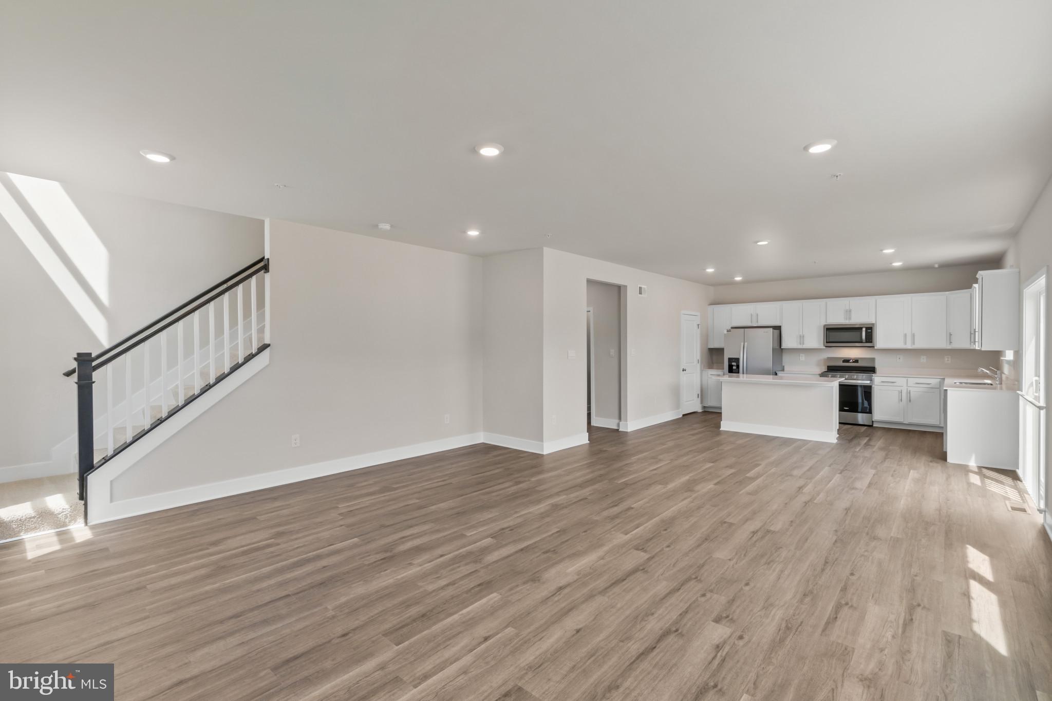 WATERMARK AT WESTPHALIA TOWN CENTER - Residential