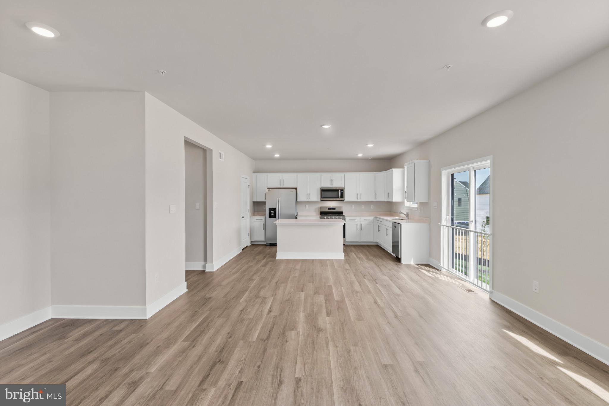 WATERMARK AT WESTPHALIA TOWN CENTER - Residential
