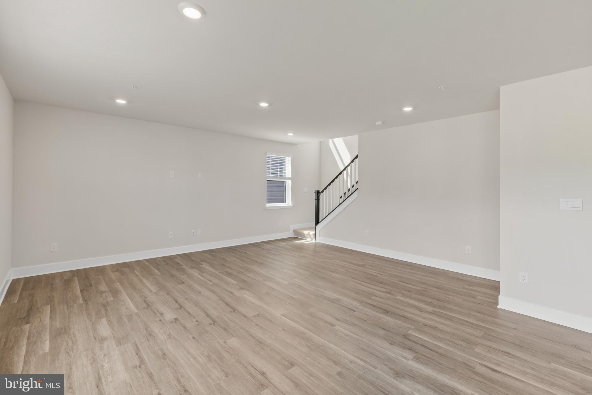 WATERMARK AT WESTPHALIA TOWN CENTER - Residential