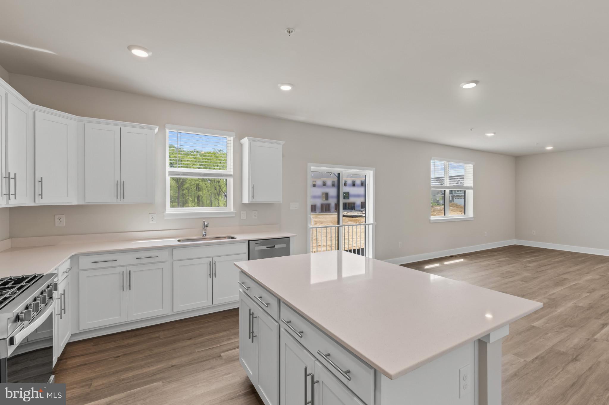 WATERMARK AT WESTPHALIA TOWN CENTER - Residential