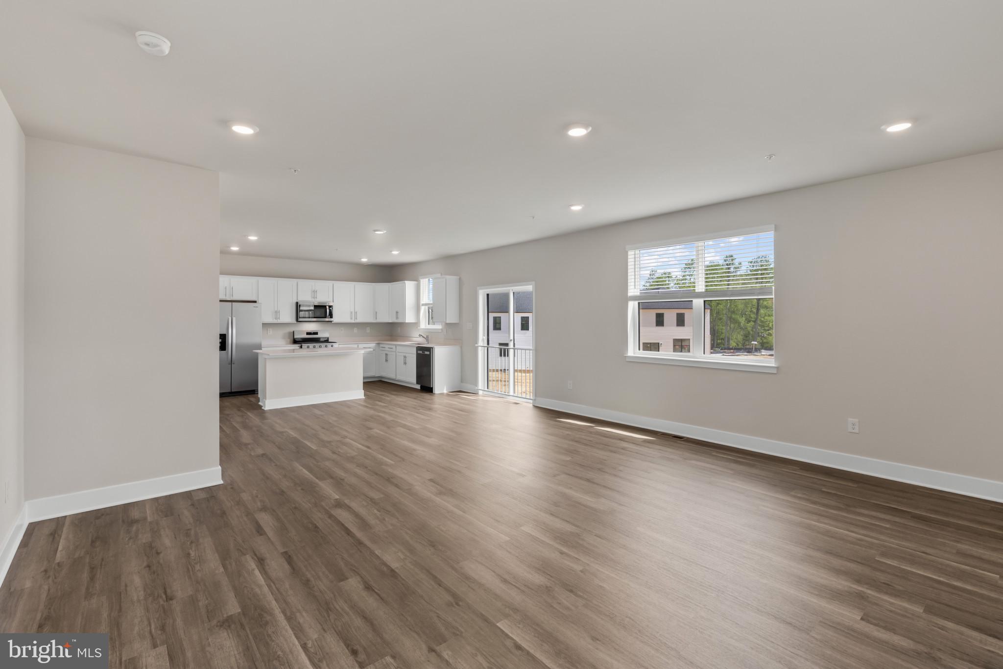 WATERMARK AT WESTPHALIA TOWN CENTER - Residential