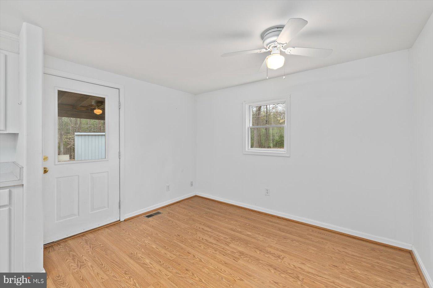 COUNTRY ACRES - Residential