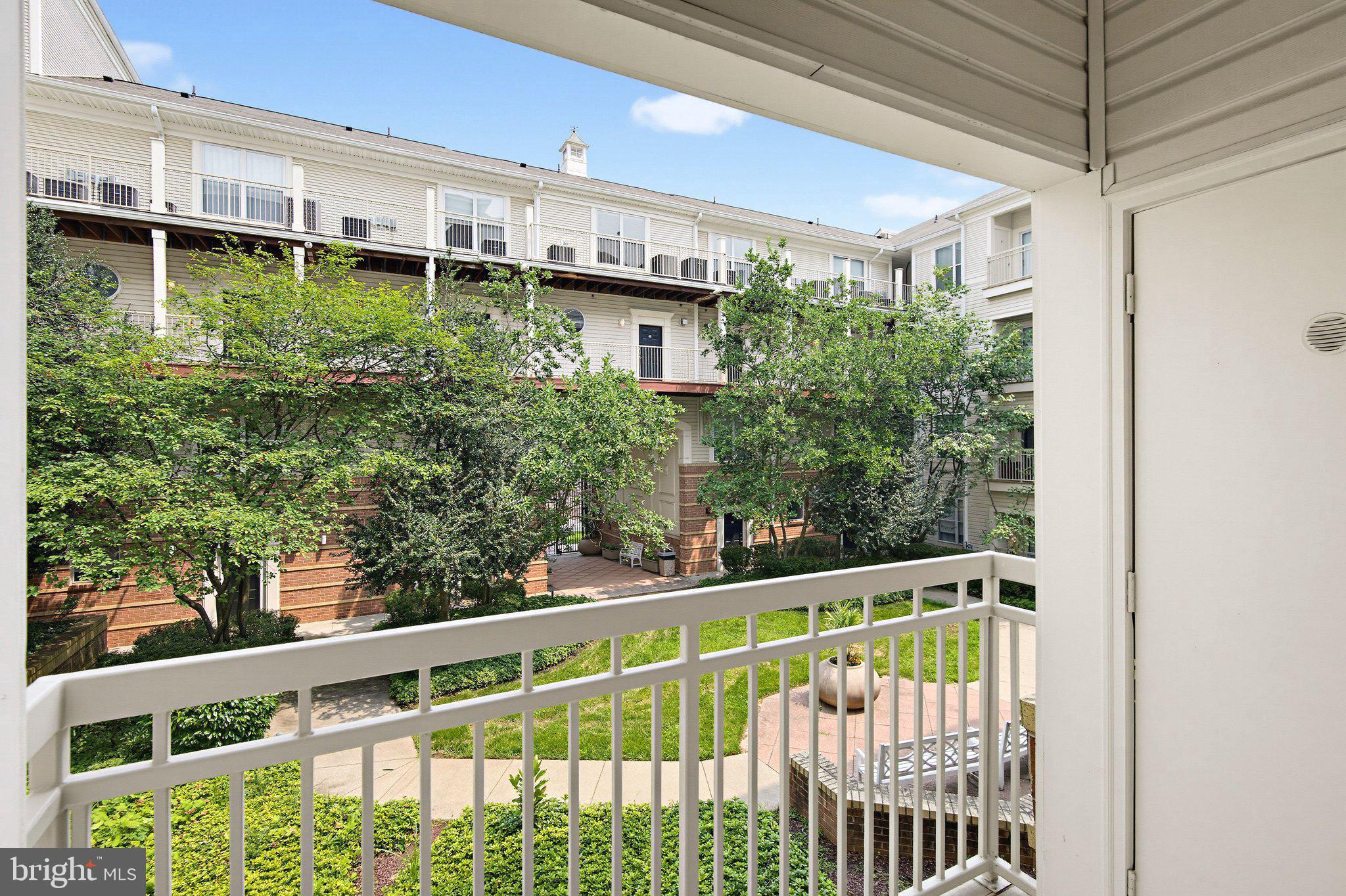 MARQUIS AT VIENNA STATION - Residential