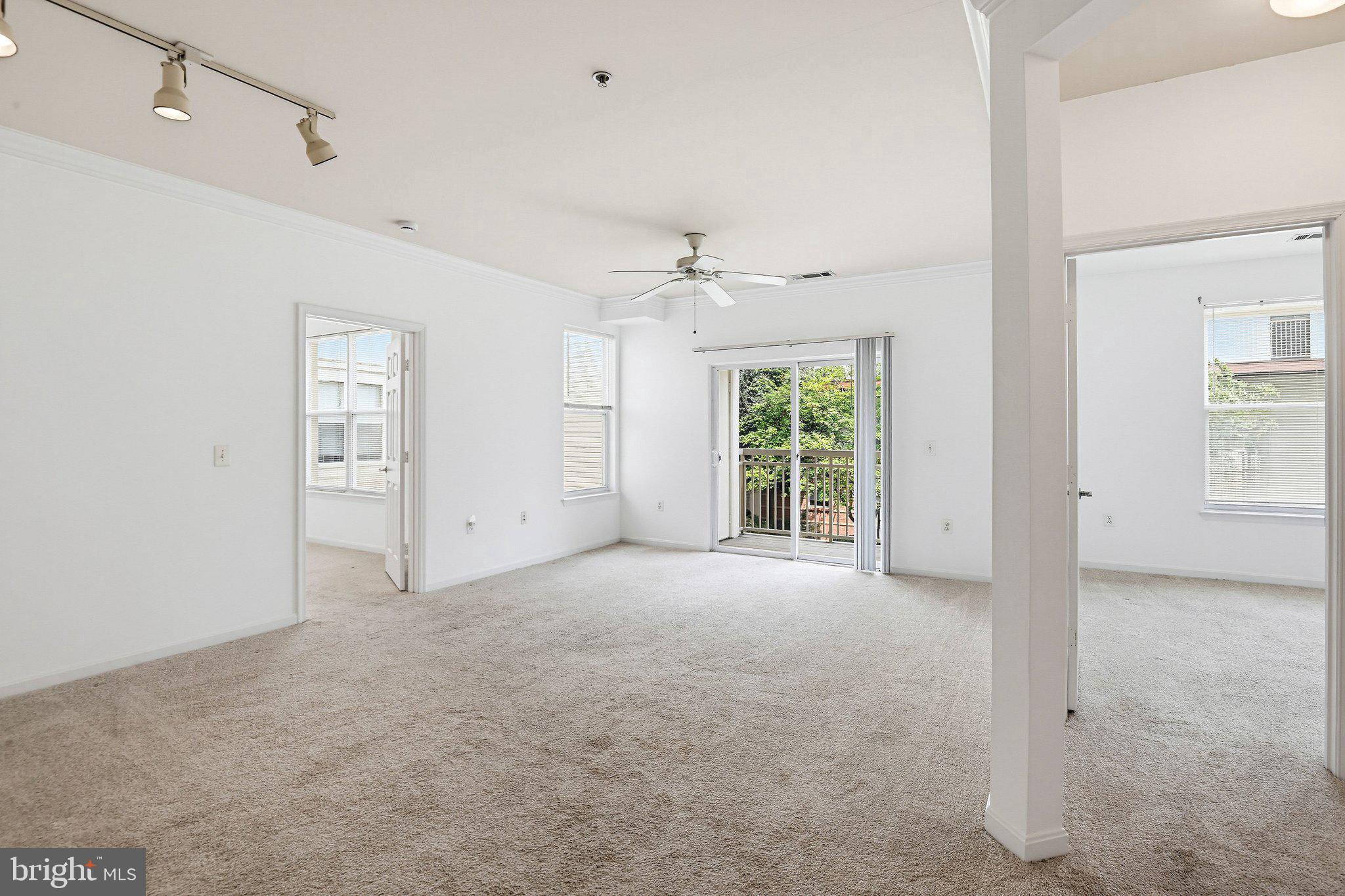 MARQUIS AT VIENNA STATION - Residential