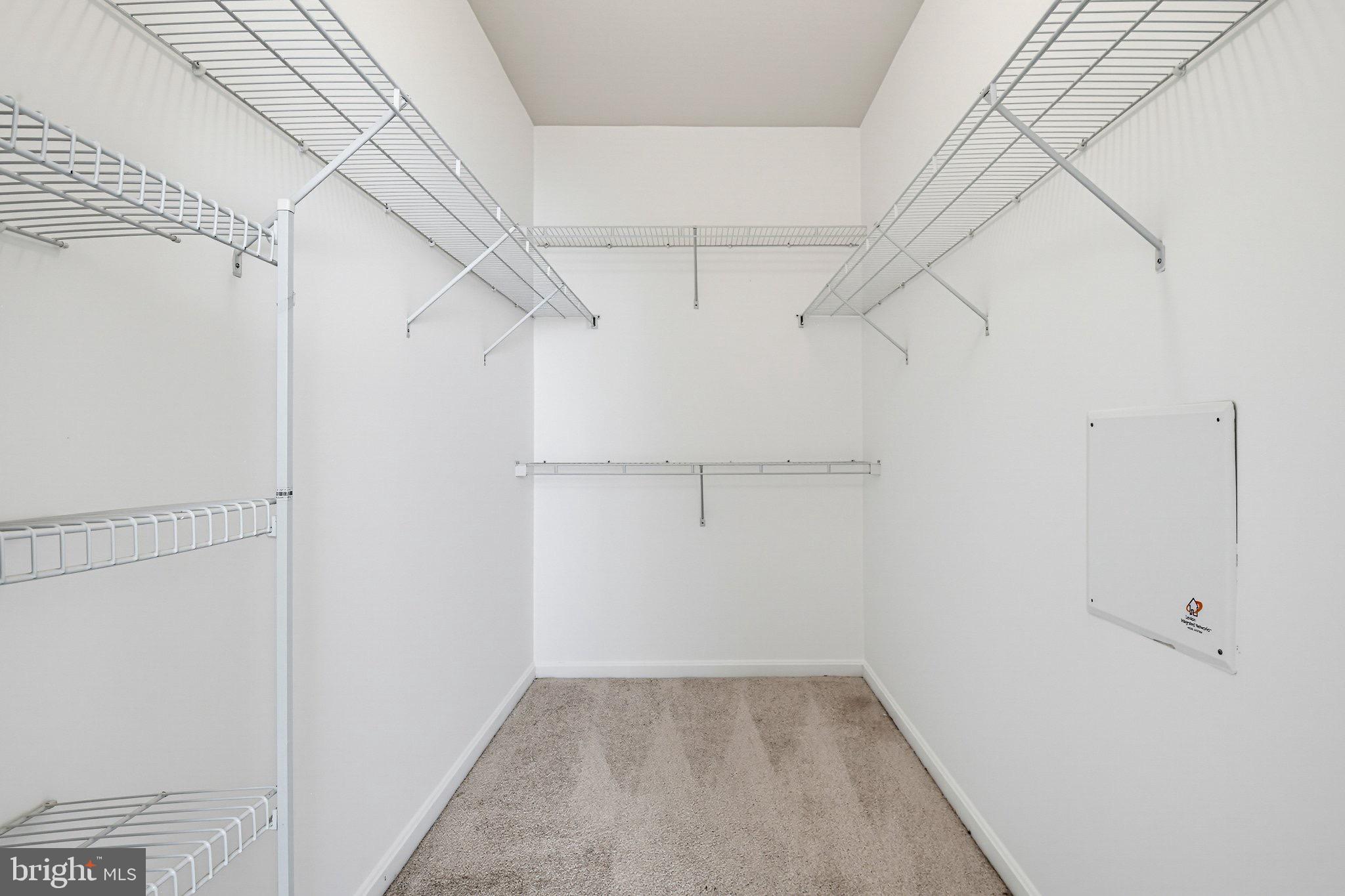 MARQUIS AT VIENNA STATION - Residential