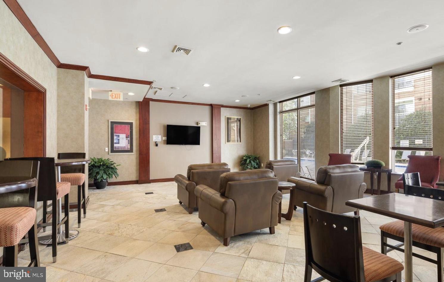MARQUIS AT VIENNA STATION - Residential