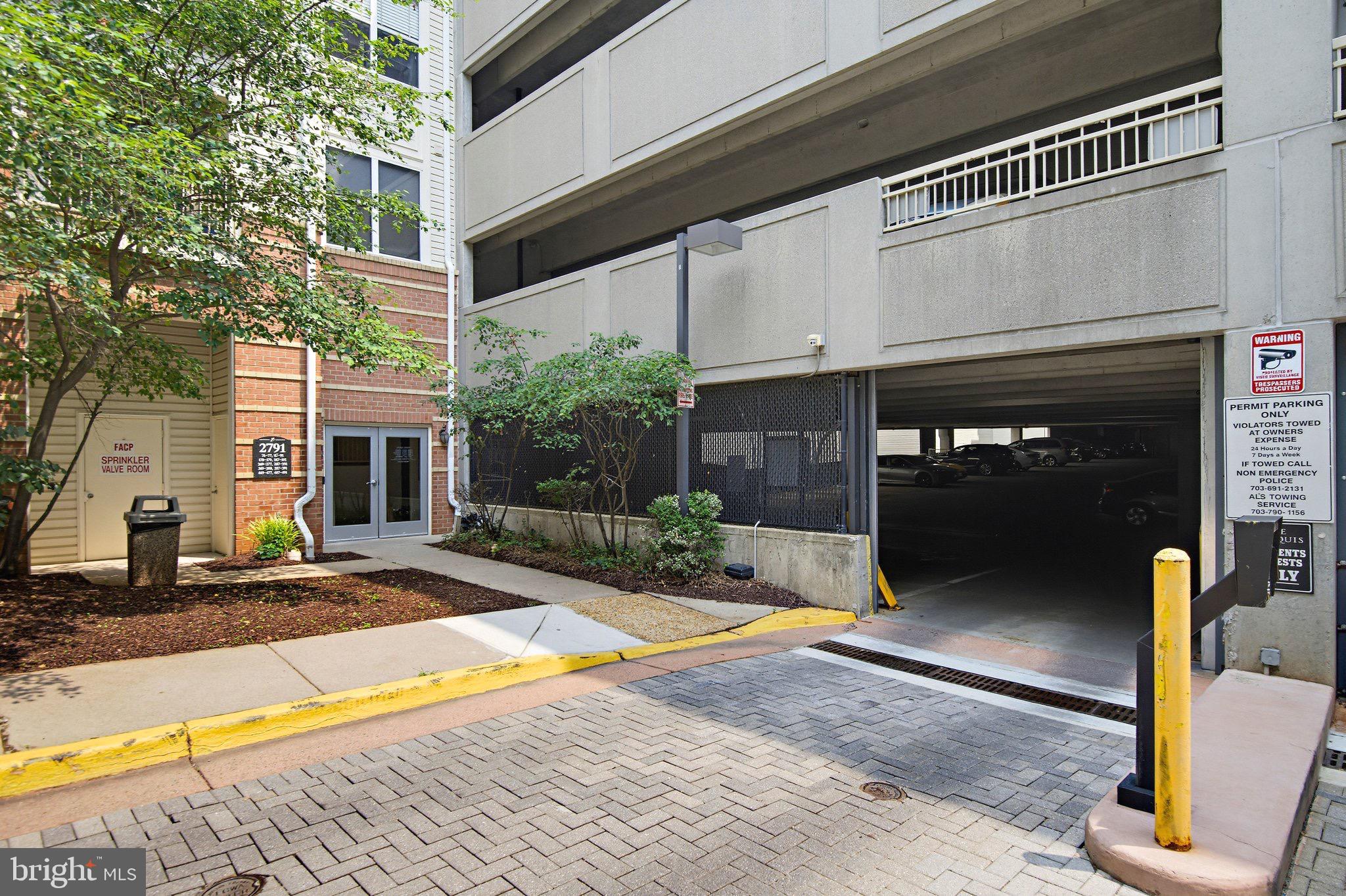 MARQUIS AT VIENNA STATION - Residential