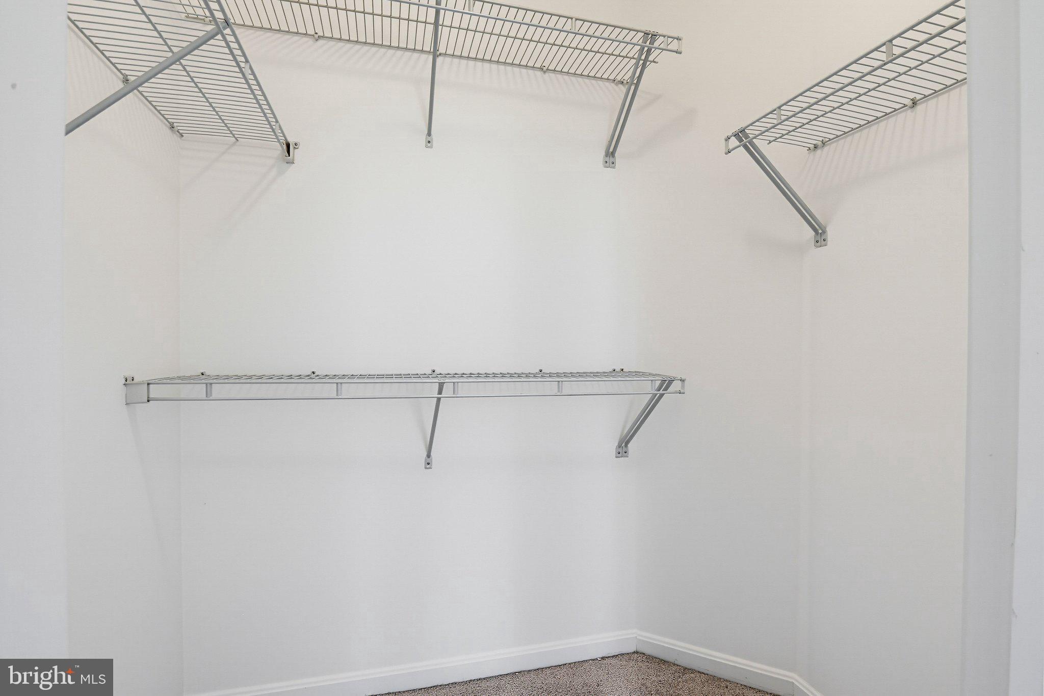 MARQUIS AT VIENNA STATION - Residential