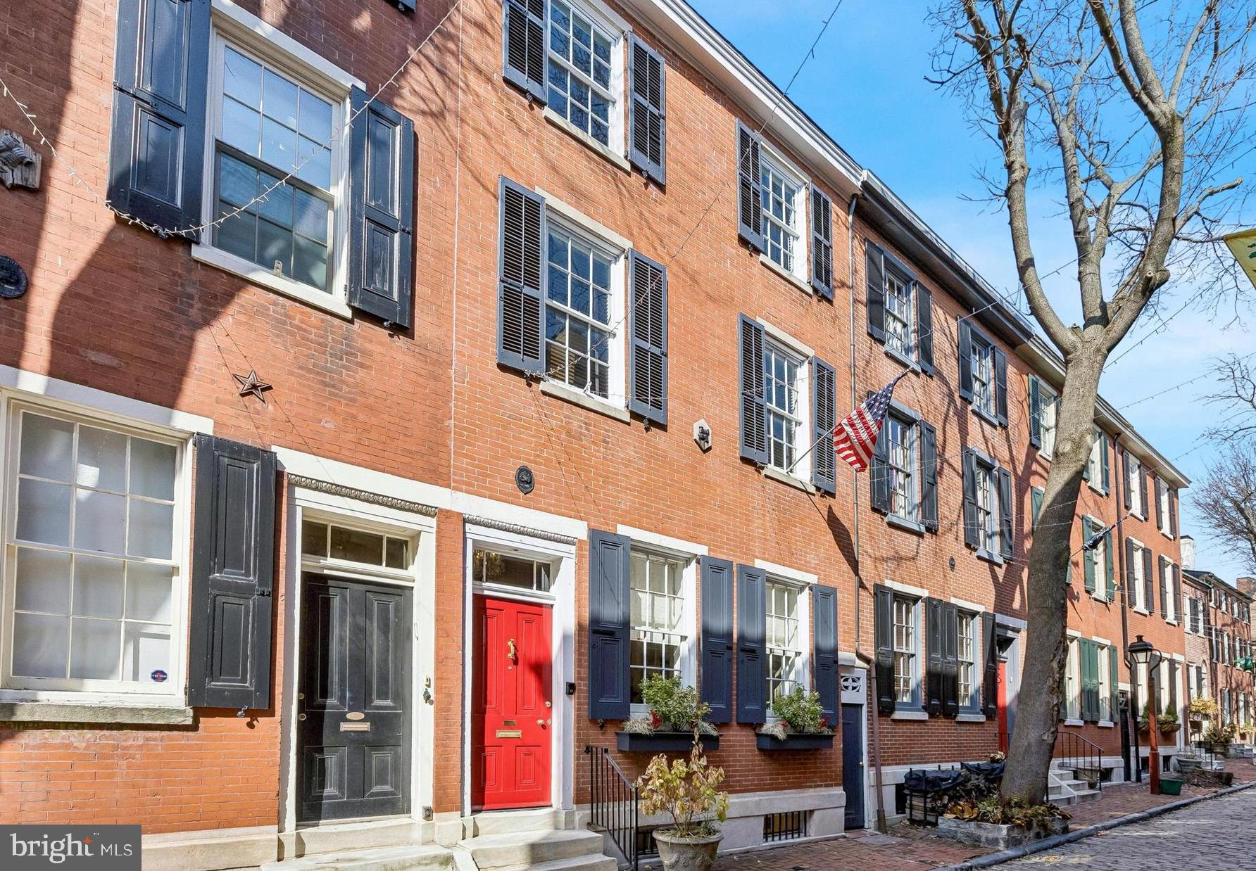 SOCIETY HILL - Residential