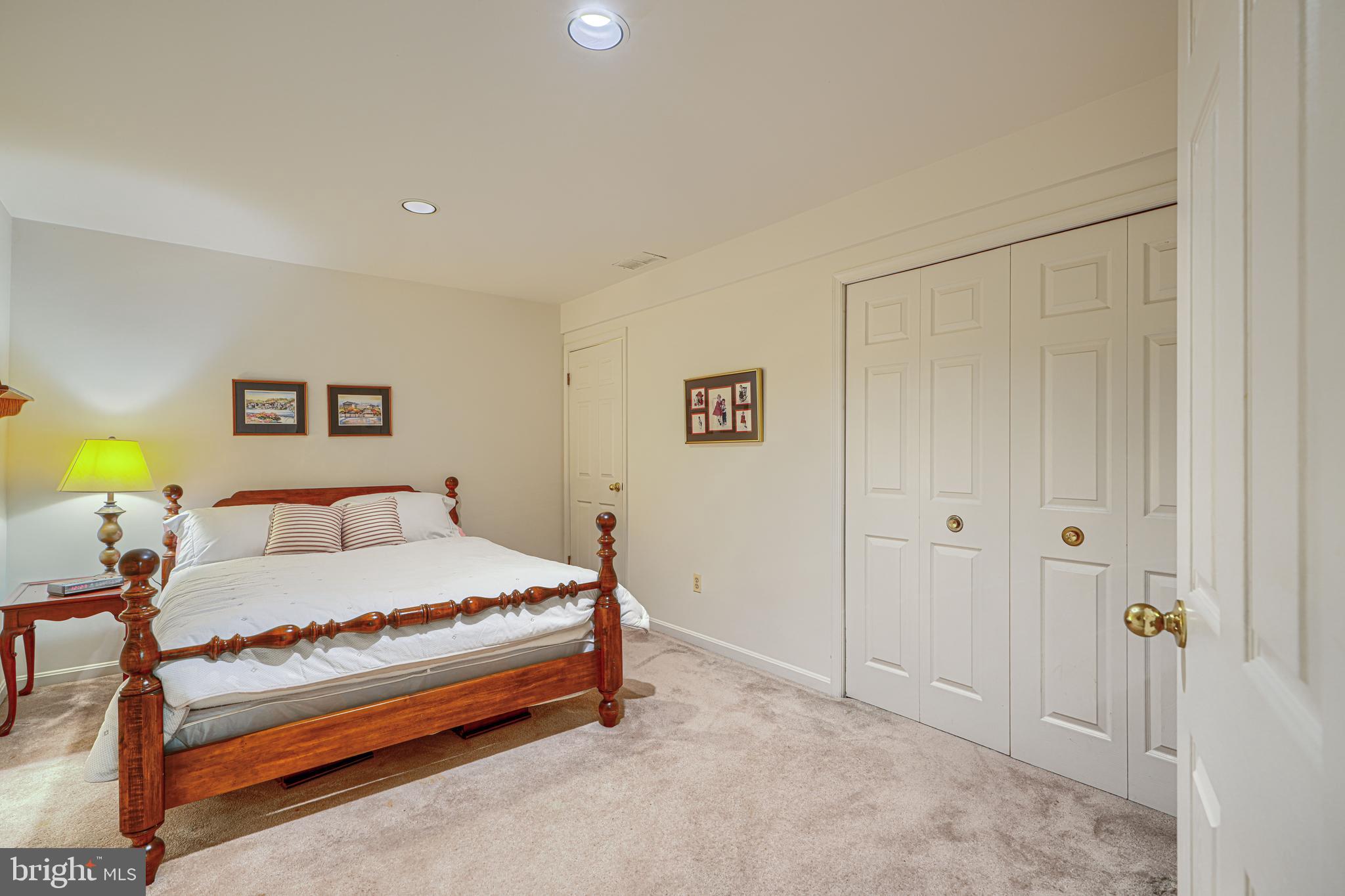 QUINN - Residential