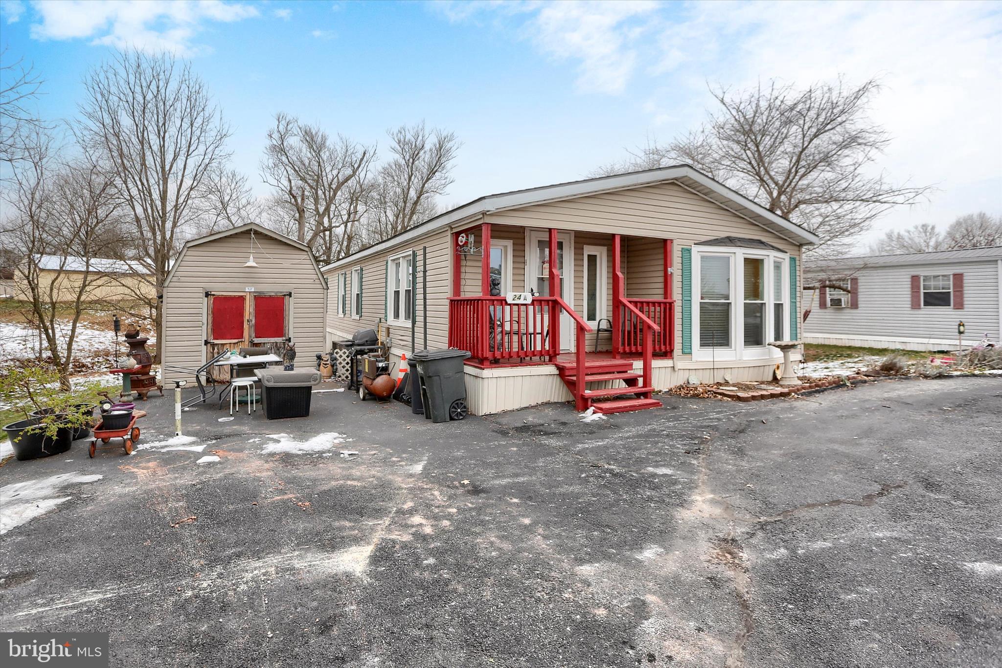 OLIVER COURT - Residential