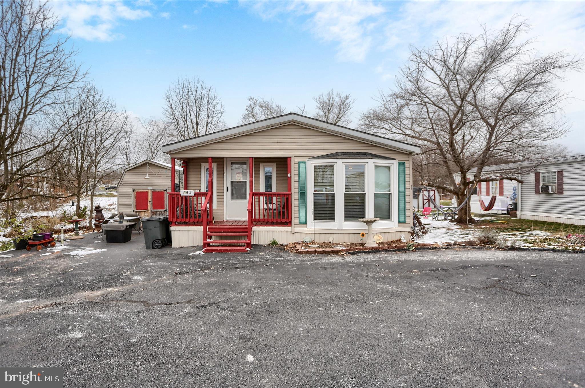 OLIVER COURT - Residential