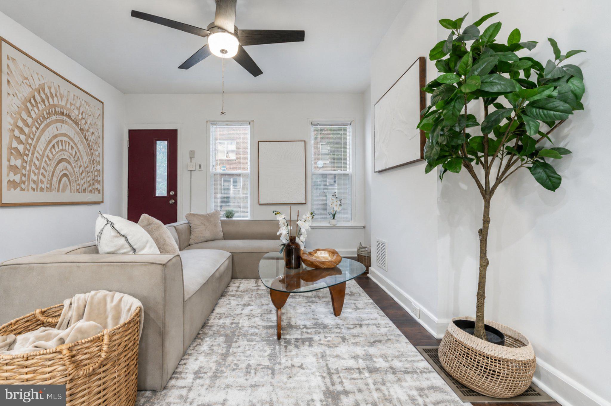 EAST KENSINGTON - Residential
