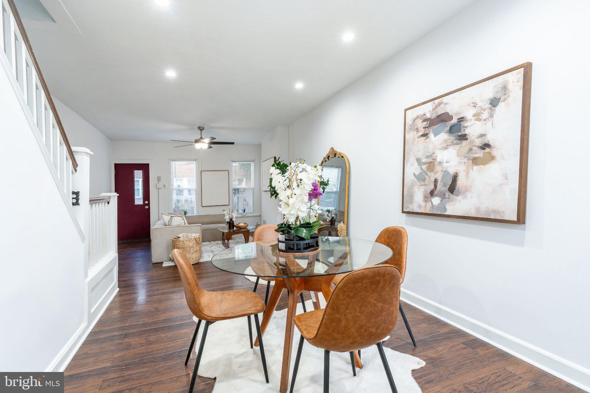 EAST KENSINGTON - Residential