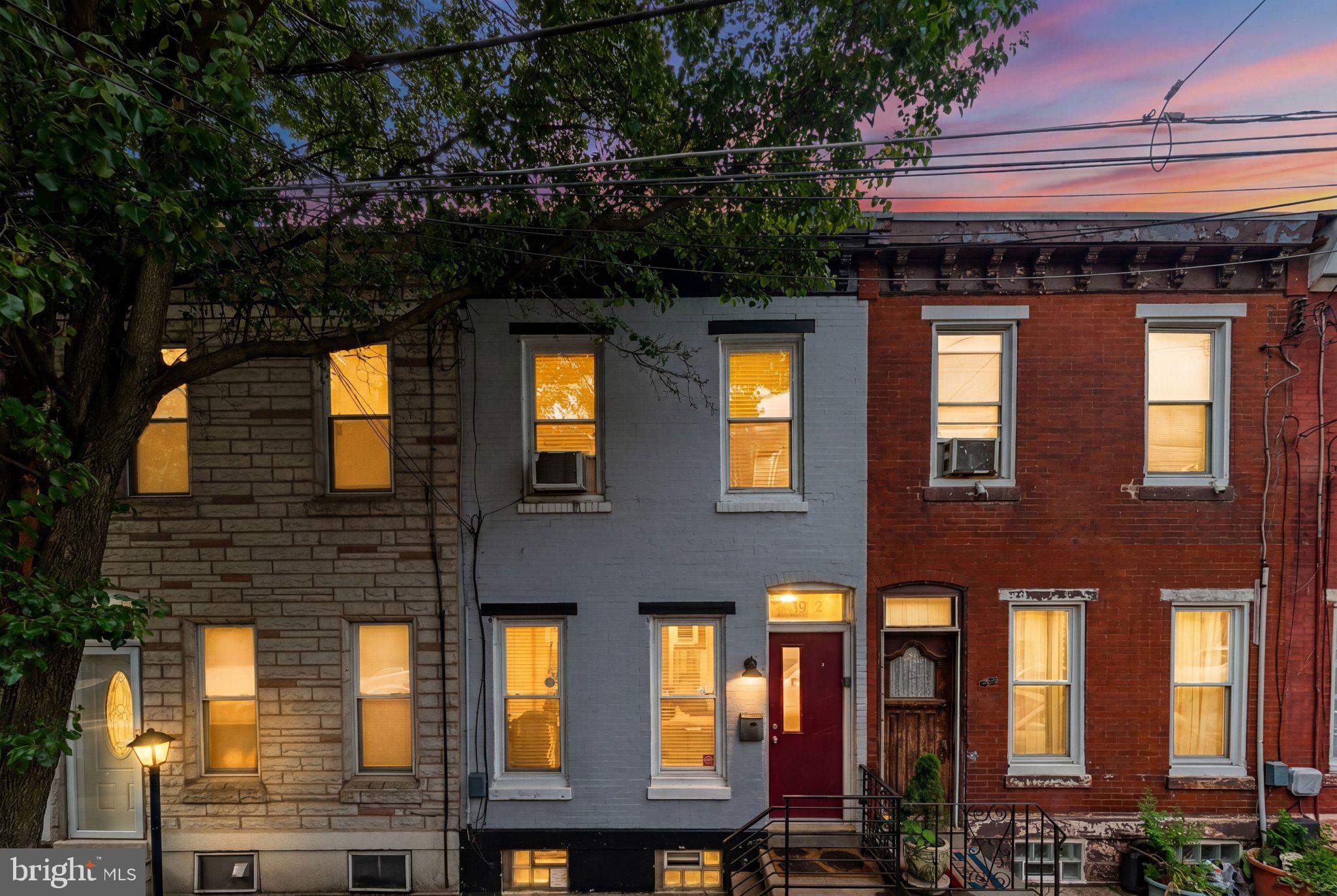 EAST KENSINGTON - Residential