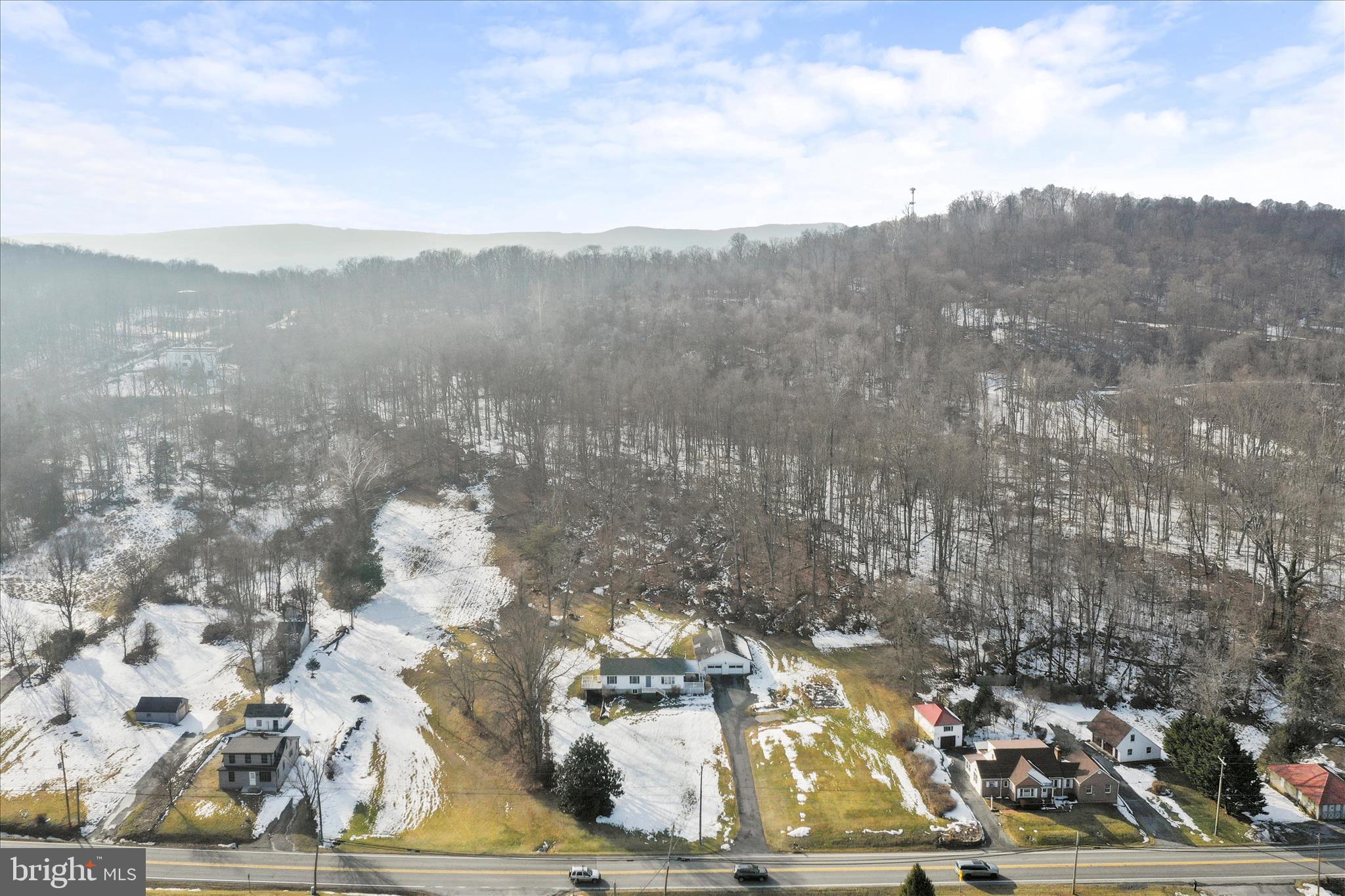 HEDGESVILLE - Residential