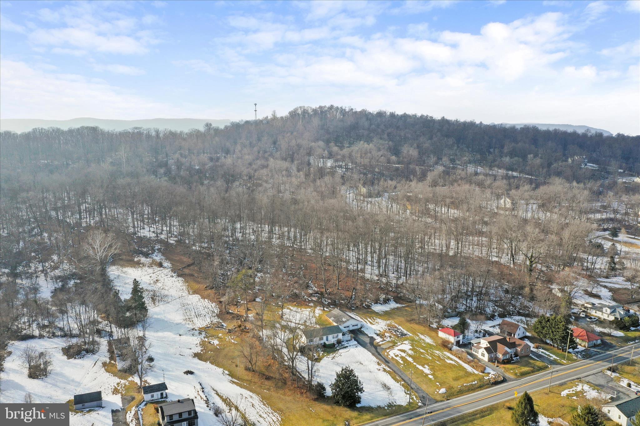 HEDGESVILLE - Residential