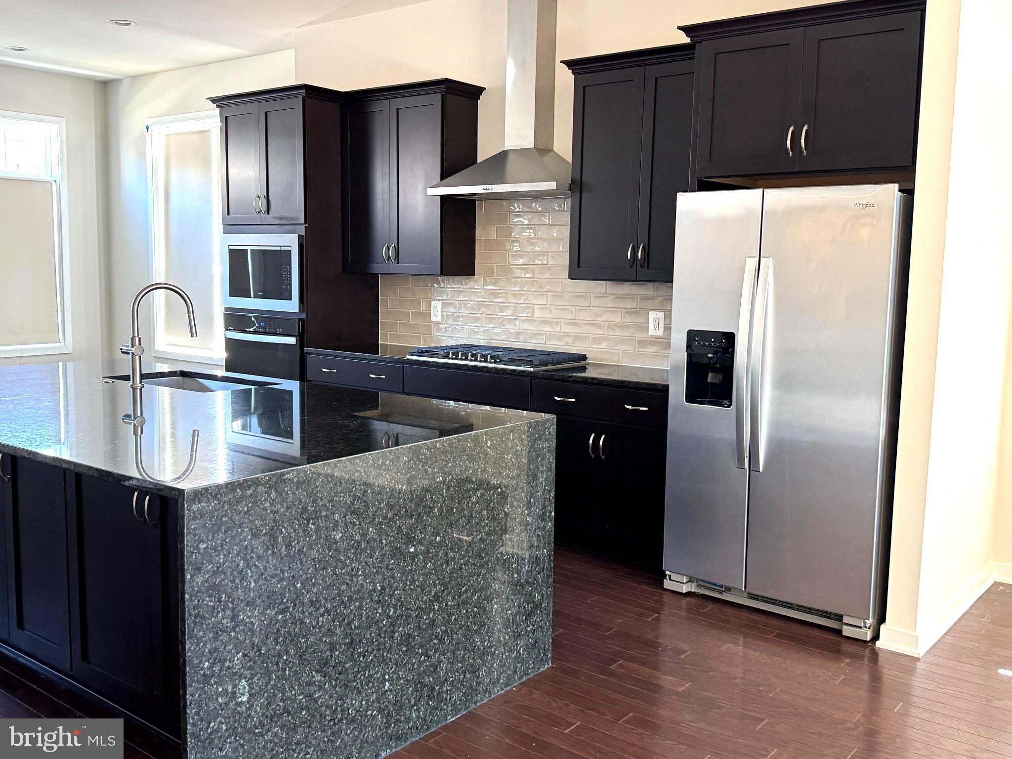 MOOREFIELD - Residential Lease