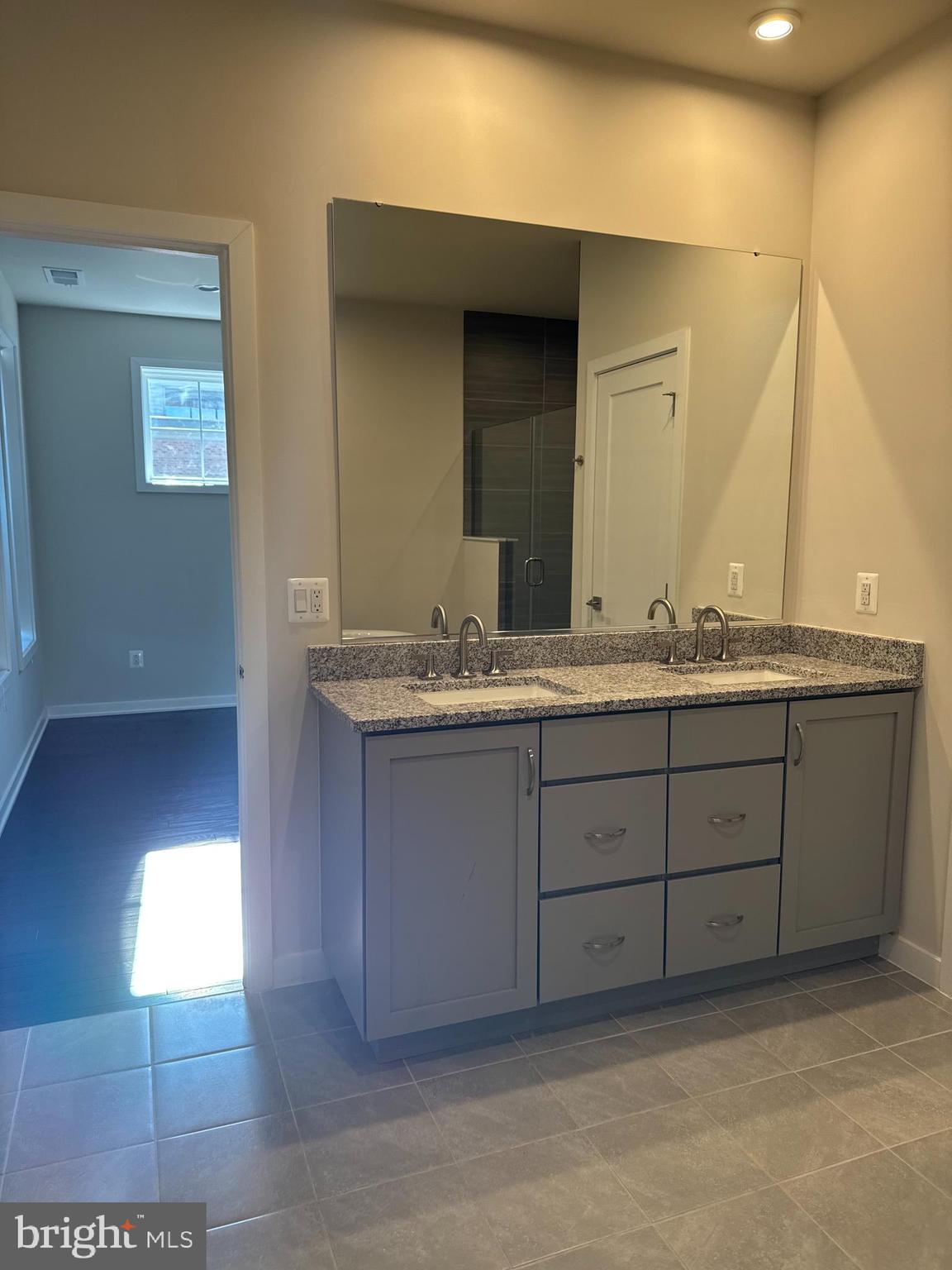 MOOREFIELD - Residential Lease