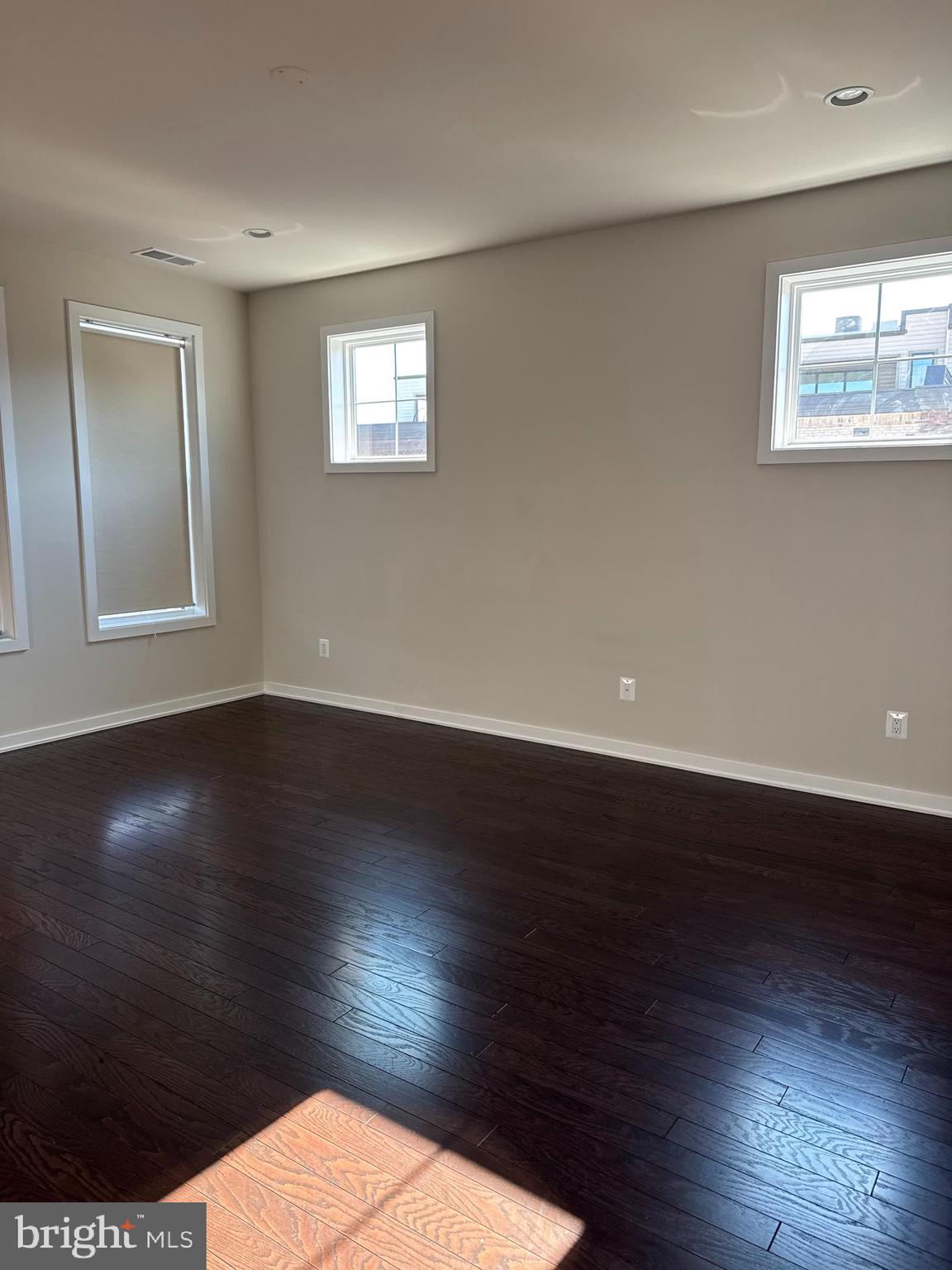 MOOREFIELD - Residential Lease