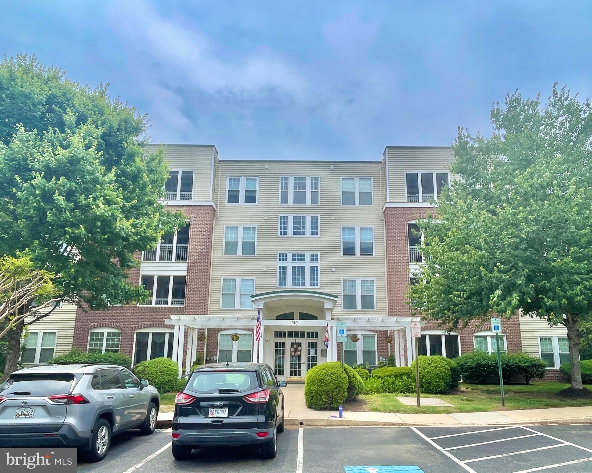 GREENHAVEN - Residential