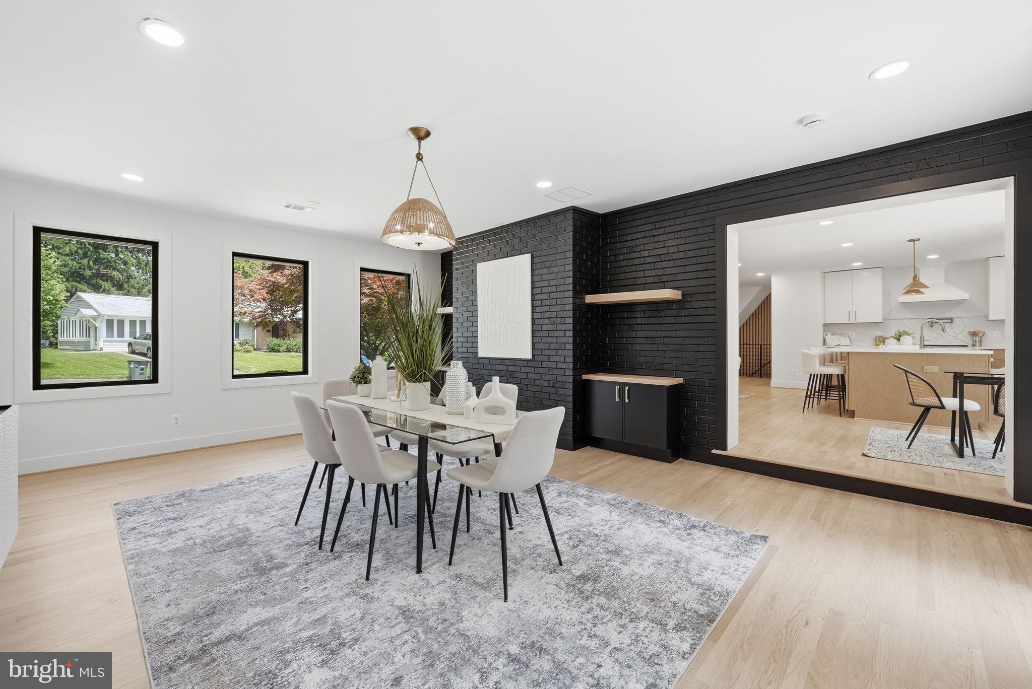 LORCOM GROVE - Residential