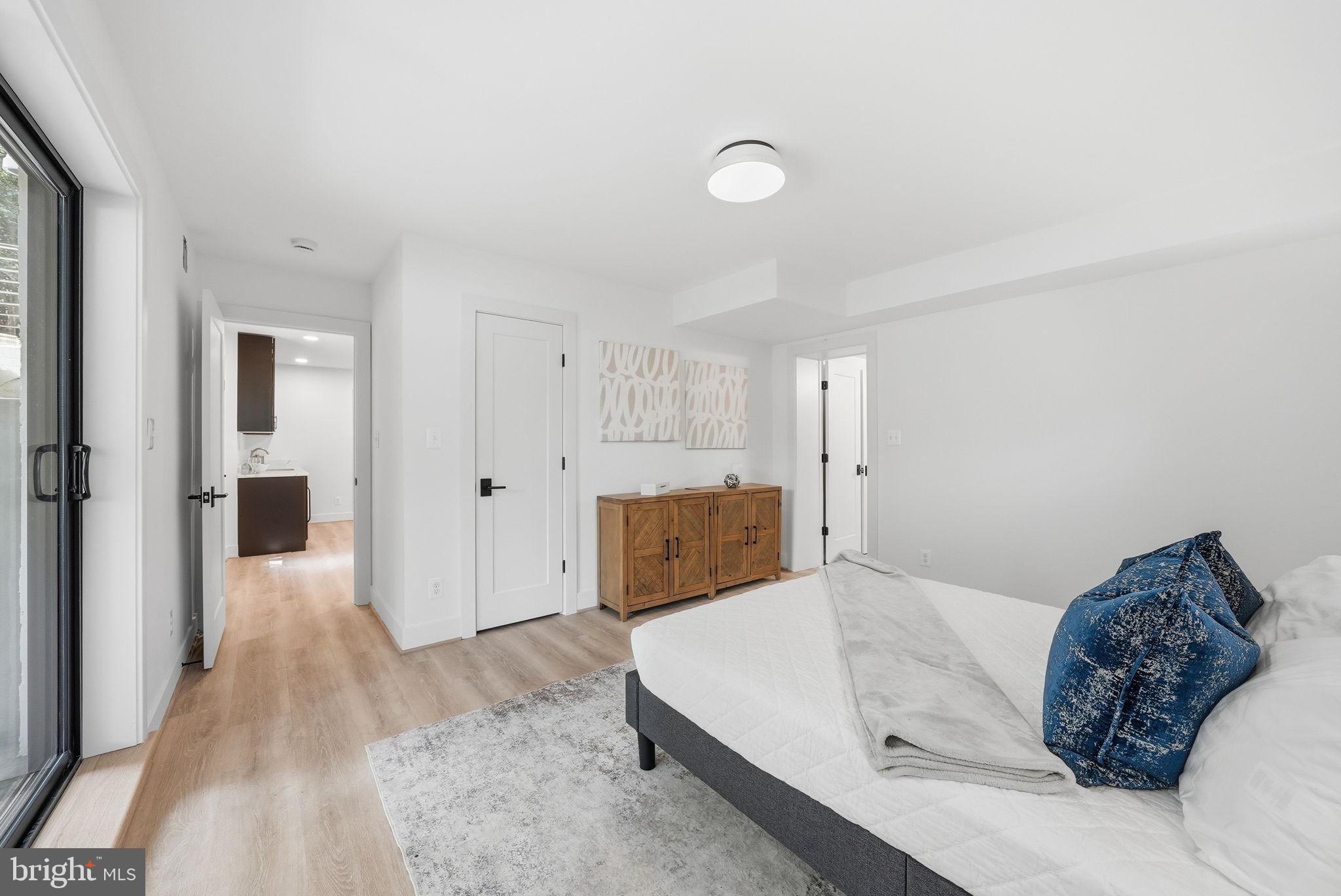 LORCOM GROVE - Residential