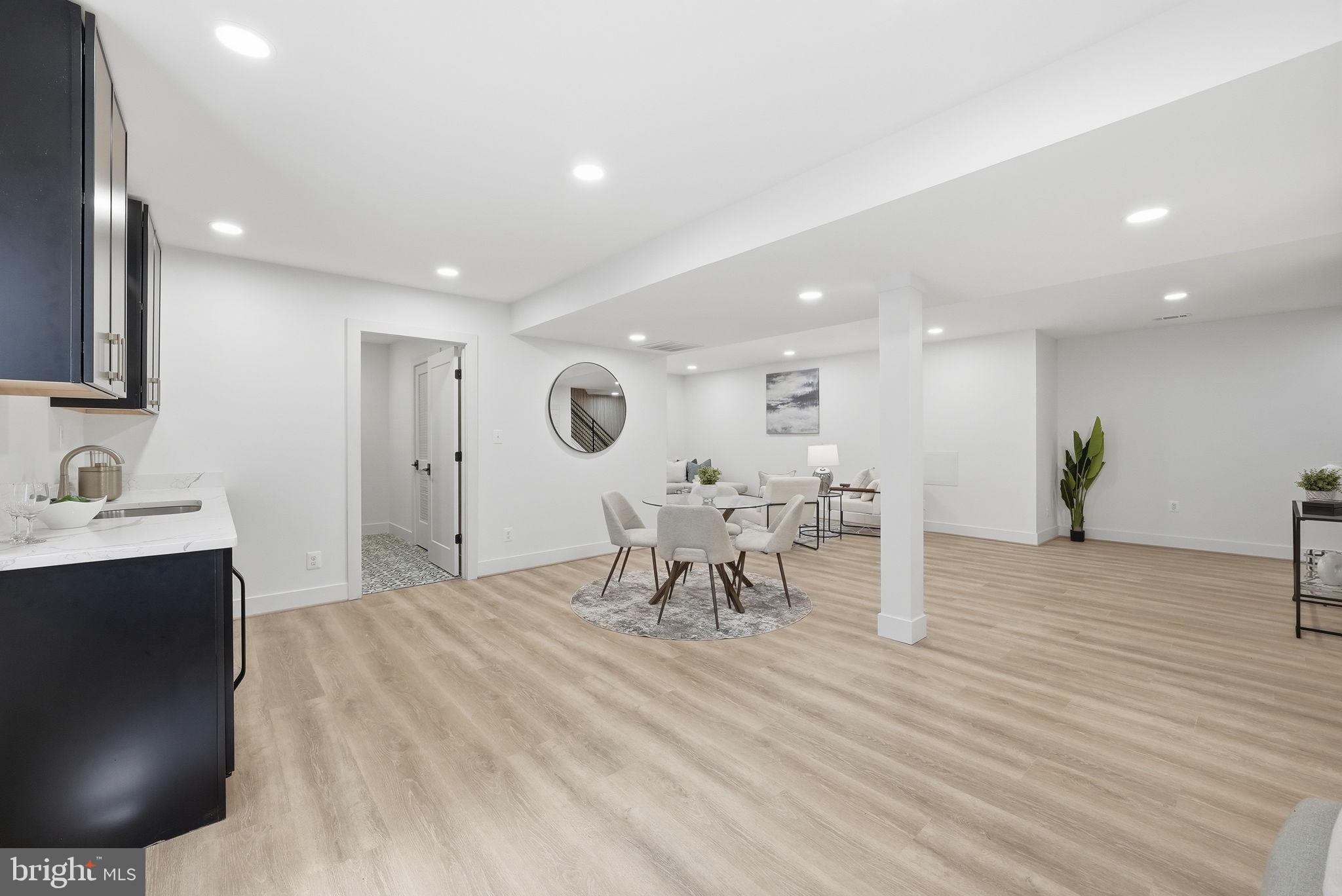 LORCOM GROVE - Residential