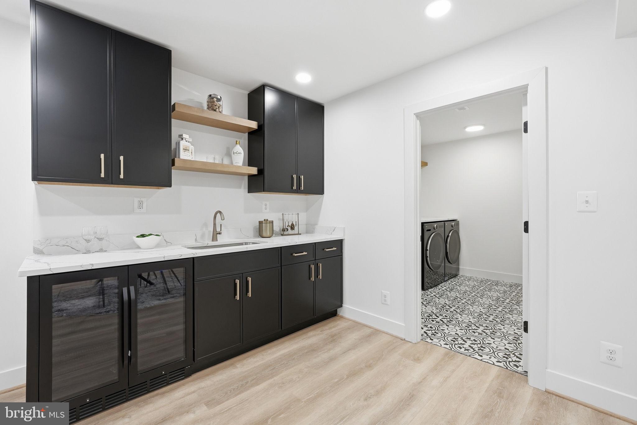 LORCOM GROVE - Residential