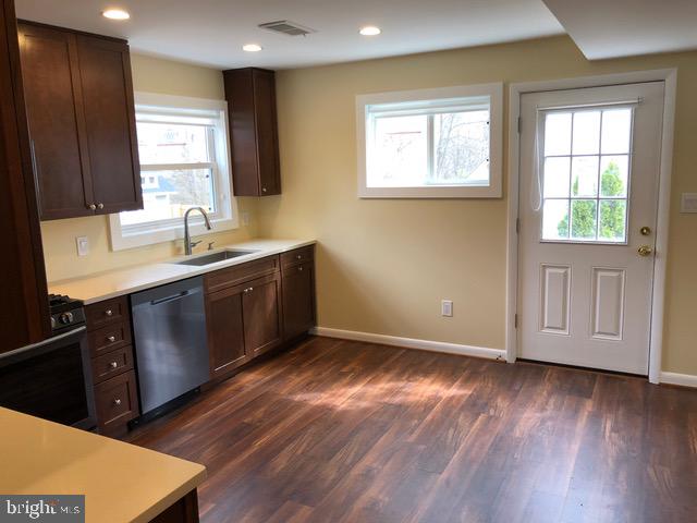 TWINBROOK - Residential Lease
