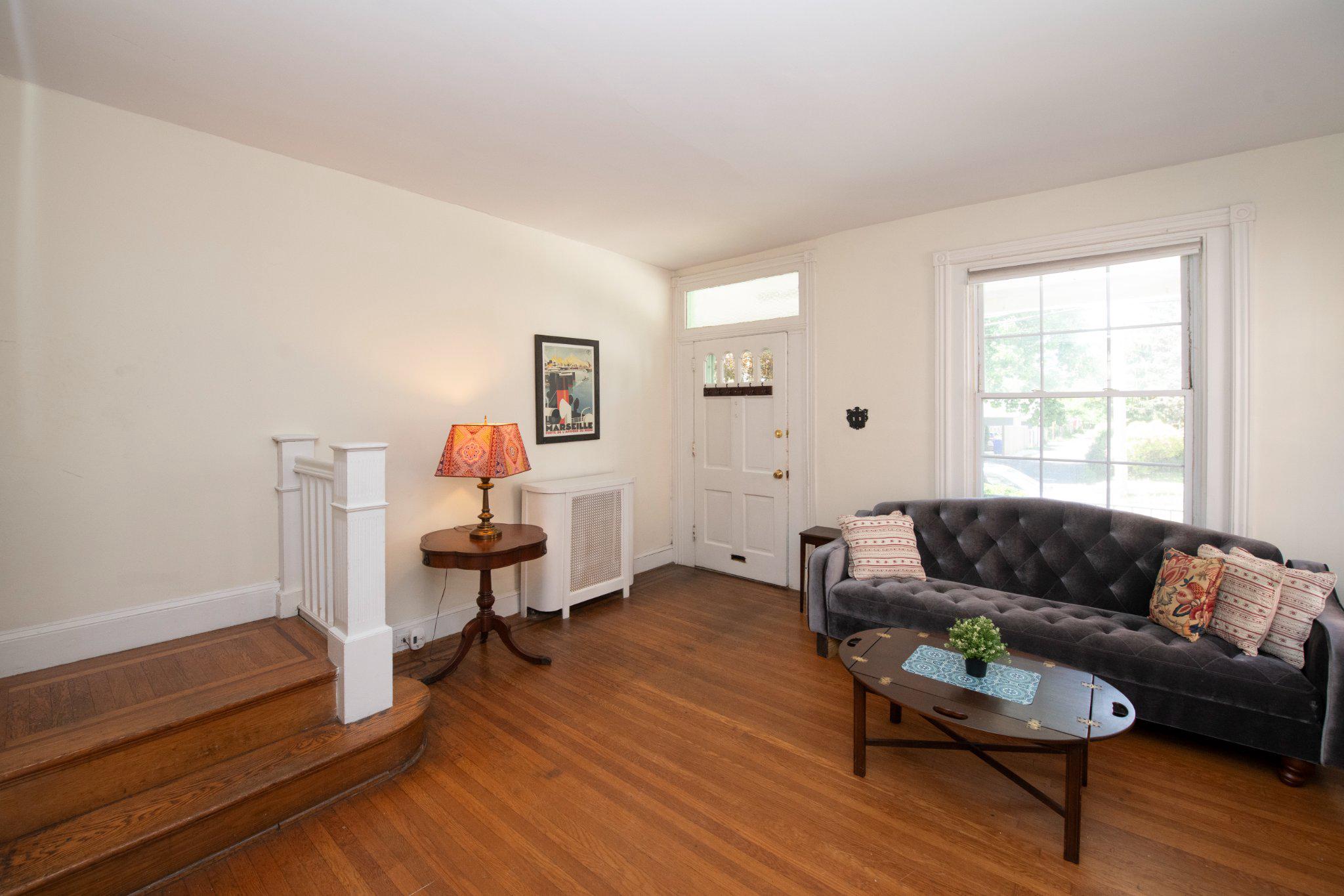 CHESTNUT HILL - Residential
