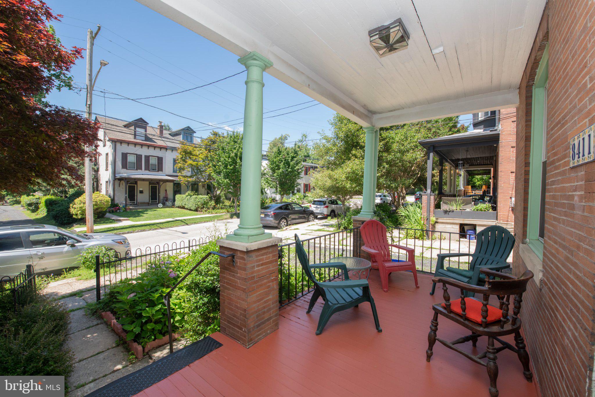 CHESTNUT HILL - Residential