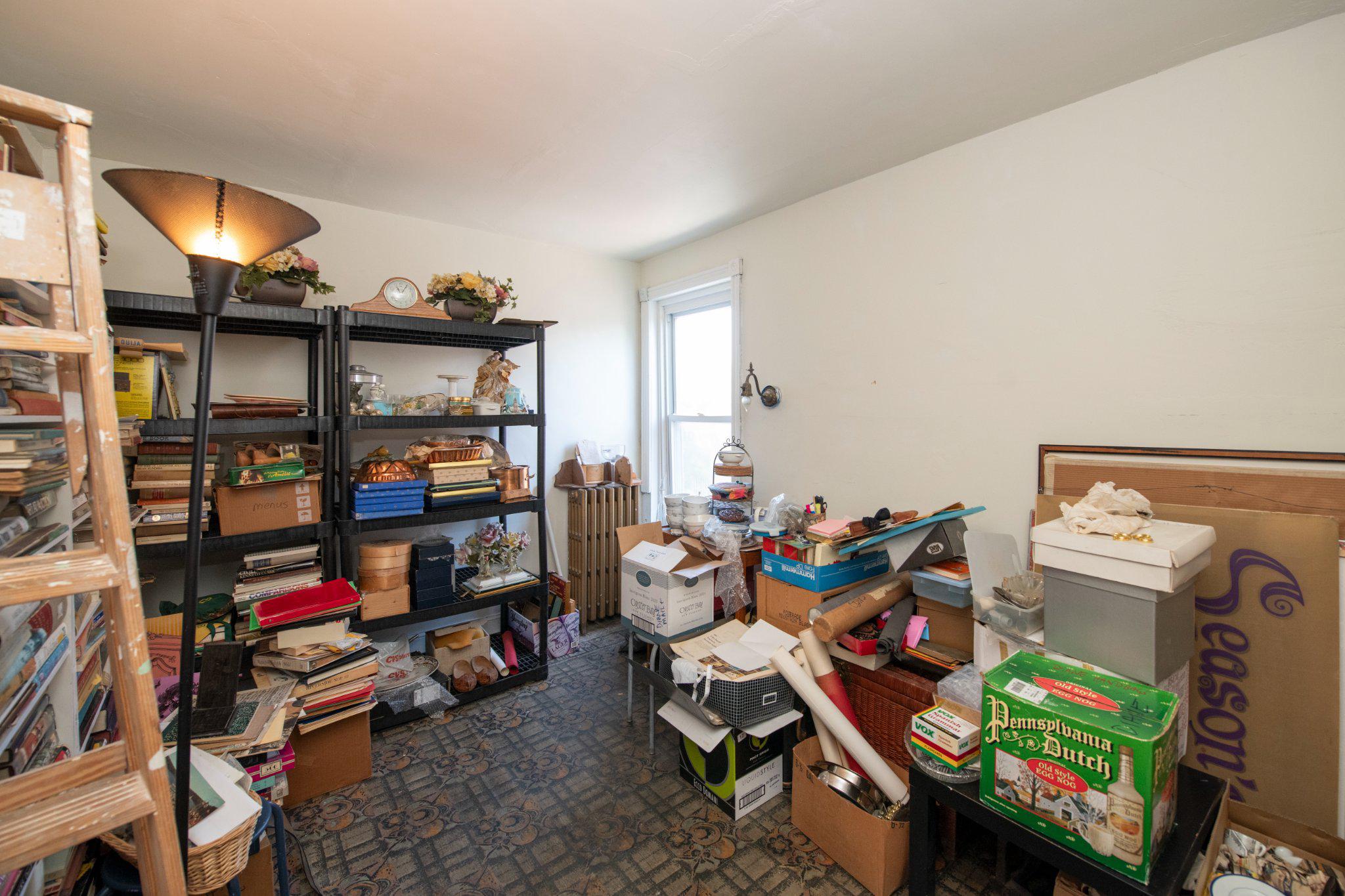 CHESTNUT HILL - Residential