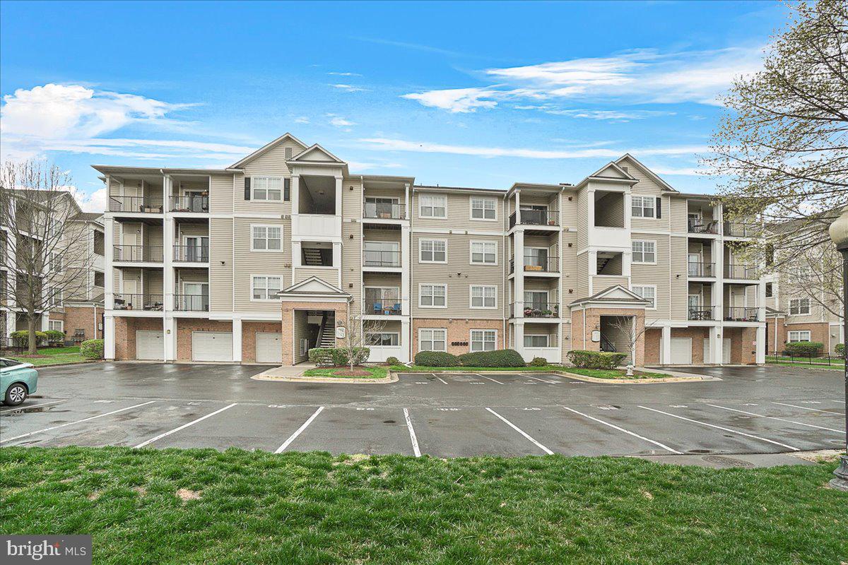 ASHMORE AT GERMANOWN COMMUNITY - Residential