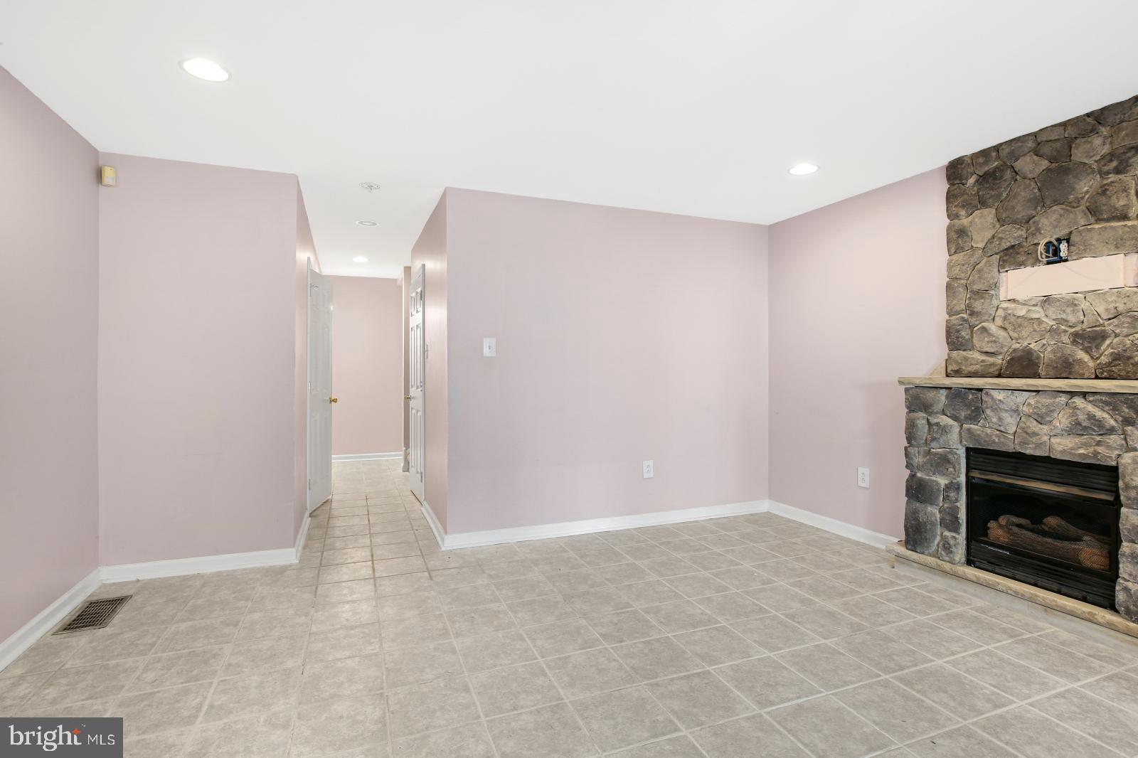 CALLOWHILL - Residential Lease