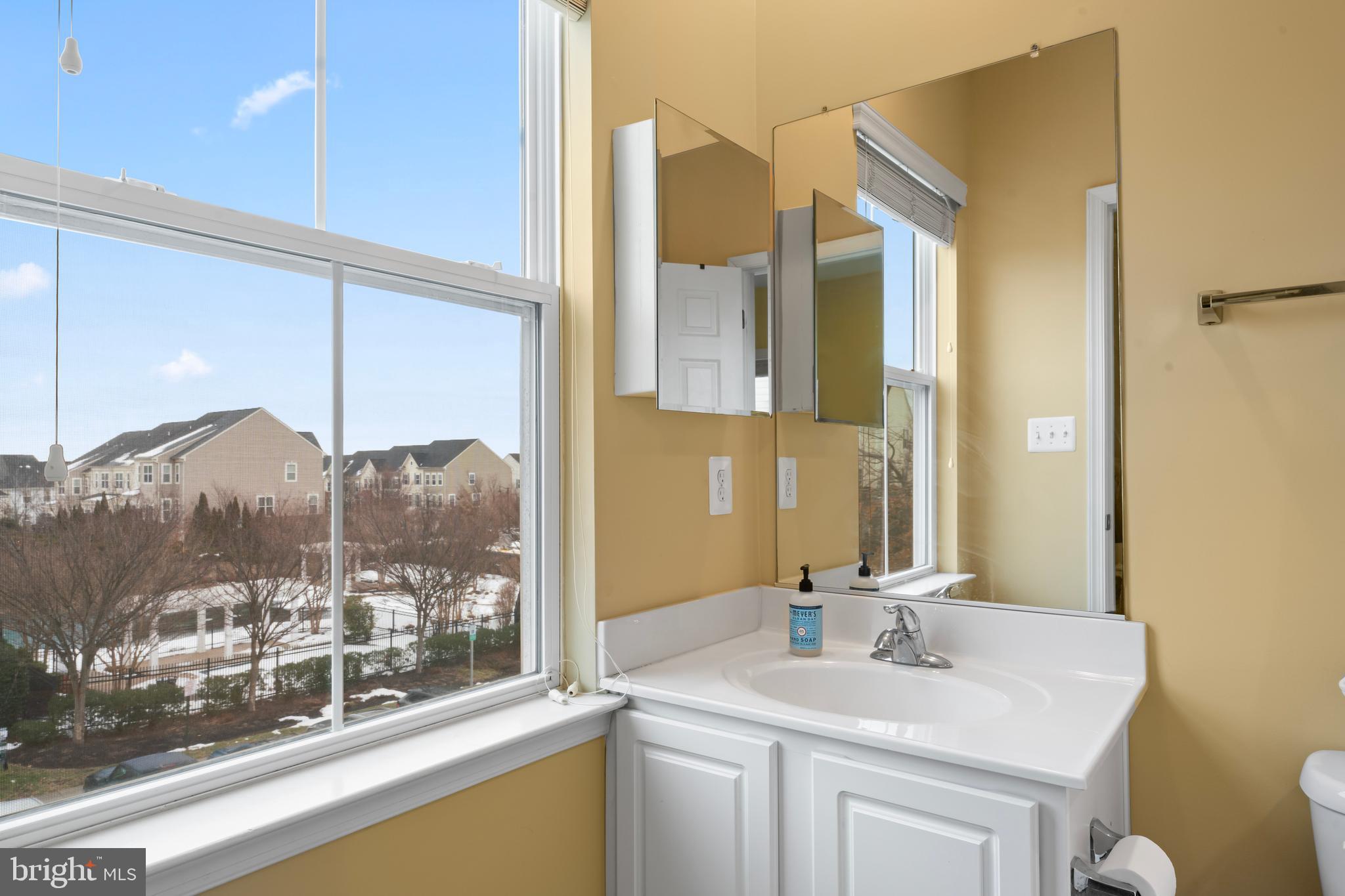 RIVER OAKS - Residential
